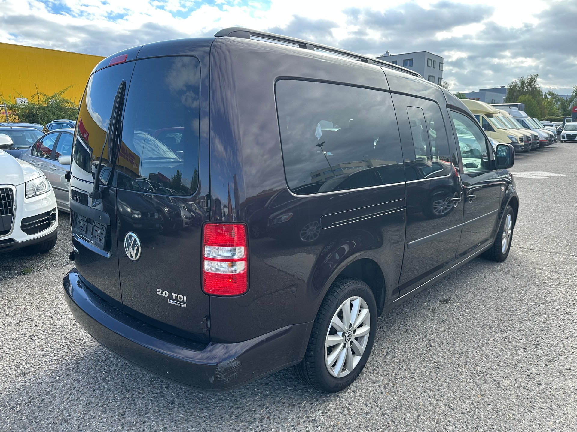 VW Caddy Maxi 2.0 TDI Blue Motion Trendline DSG-image-3