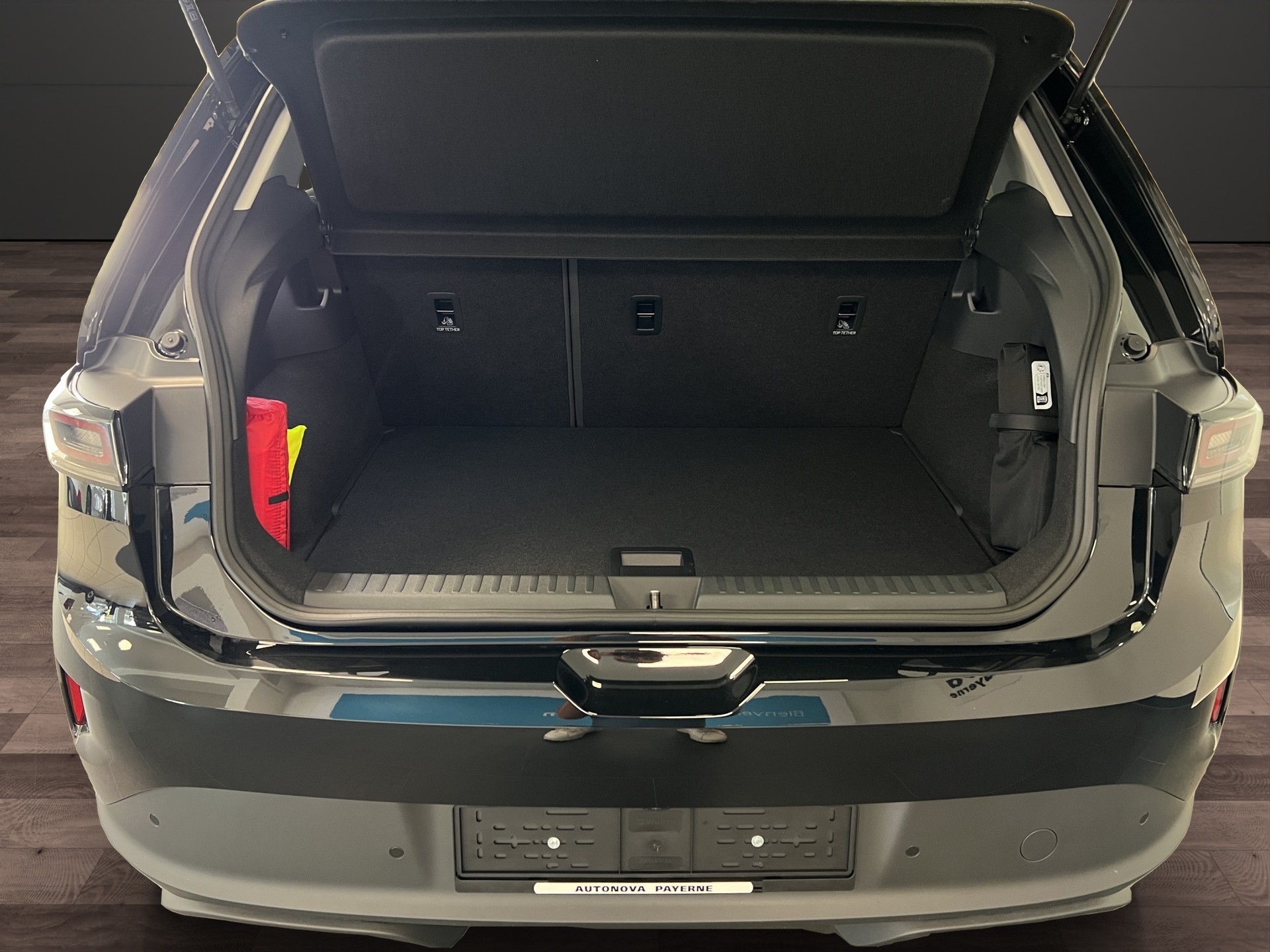 VW ID.Polo 52 kWh Life Edition One-image-12