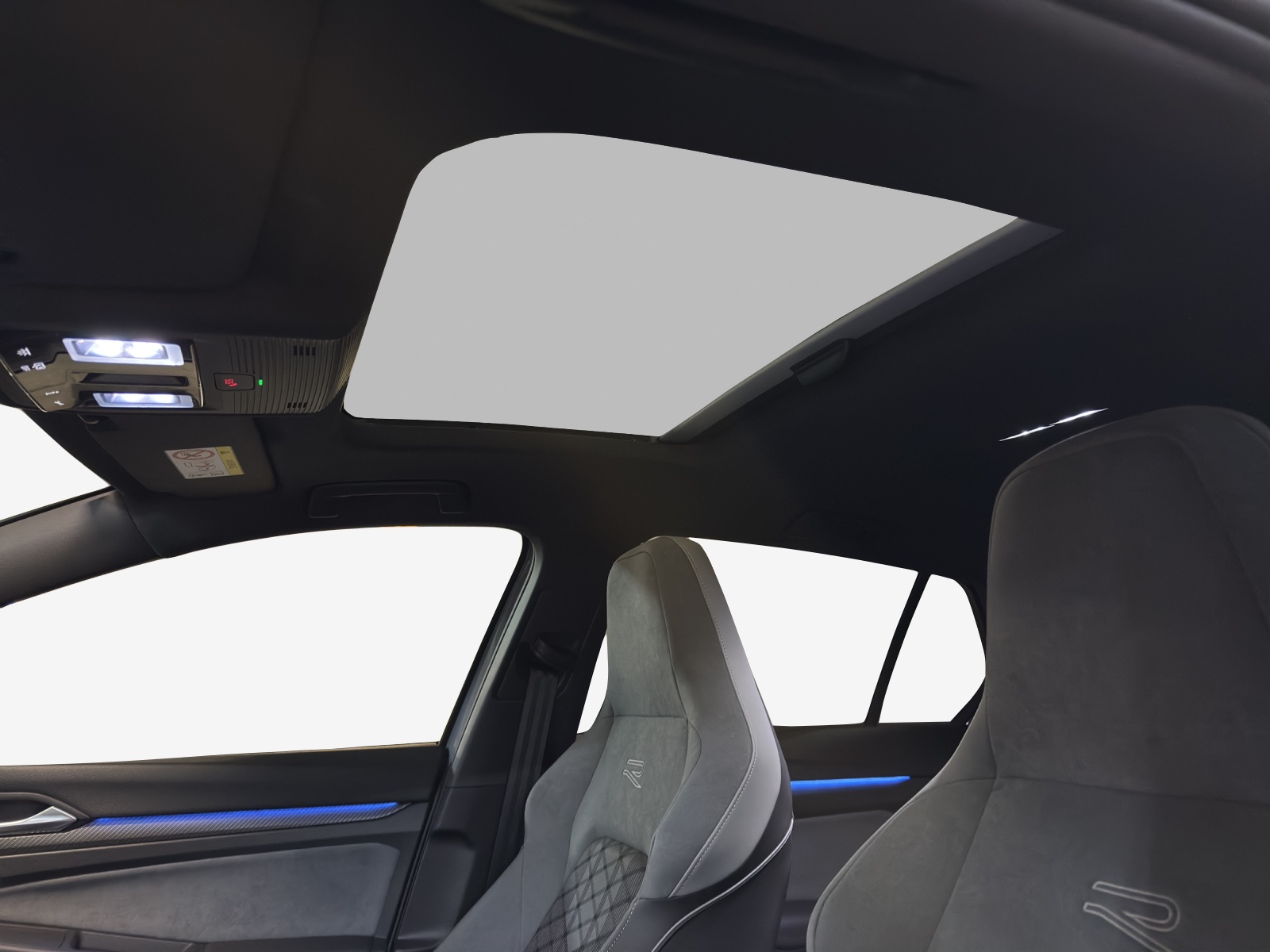 VW Golf 2.0 TSI R-Line DSG 4 Motion-image-15
