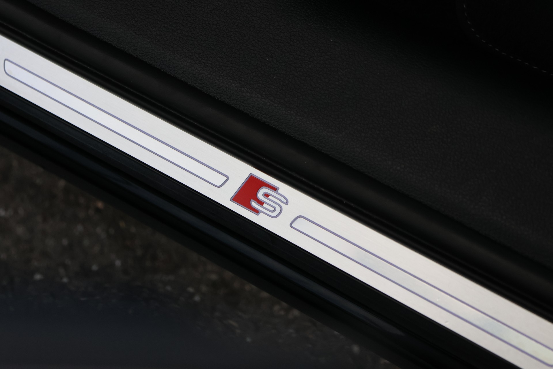 AUDI Q3 45 TFSI S line quattro S-tronic (CH)-image-22