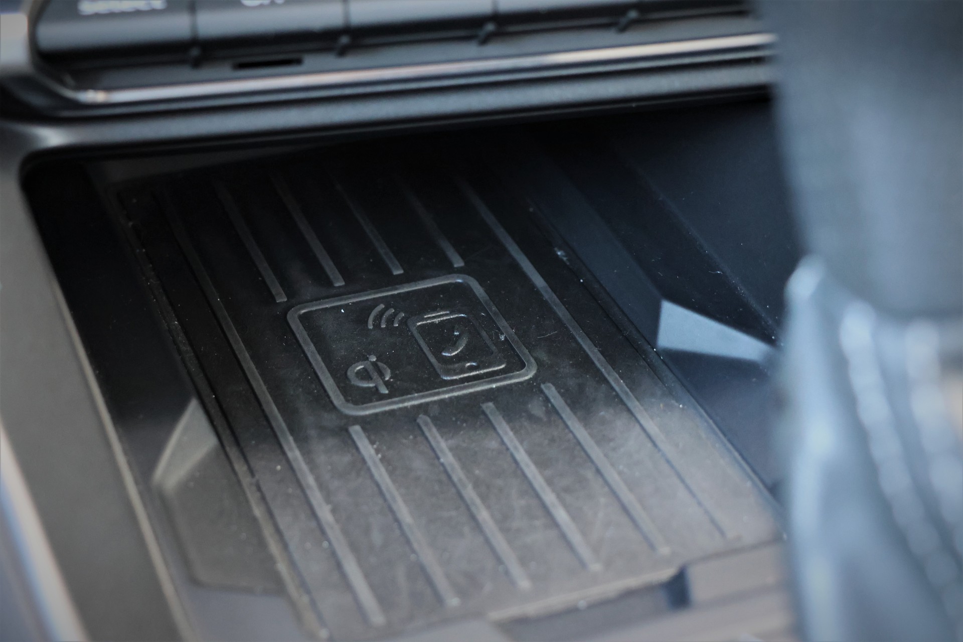 AUDI Q3 45 TFSI S line quattro S-tronic (CH)-image-31