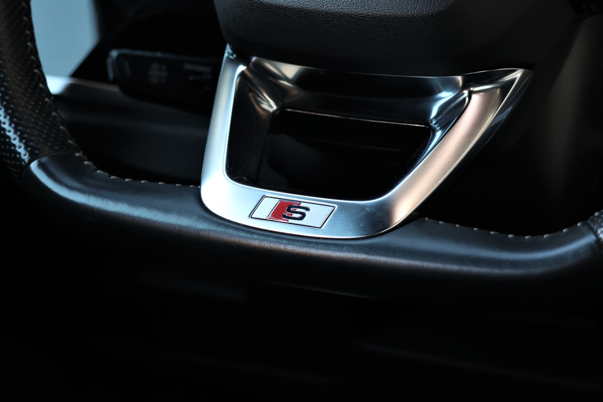 AUDI Q3 45 TFSI S line quattro S-tronic (CH)-image-17