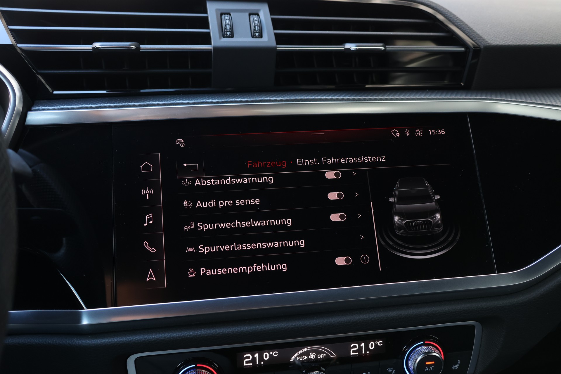 AUDI Q3 45 TFSI S line quattro S-tronic (CH)-image-25
