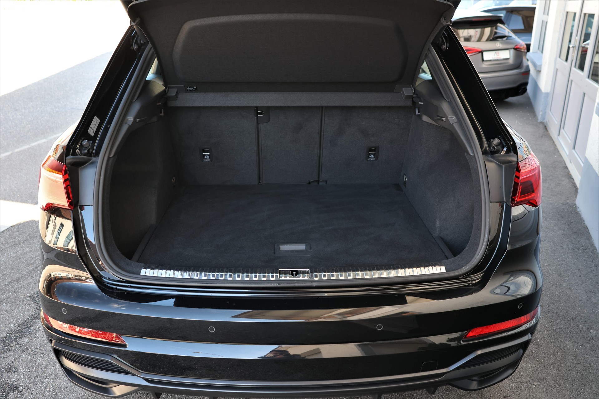 AUDI Q3 45 TFSI S line quattro S-tronic (CH)-image-18