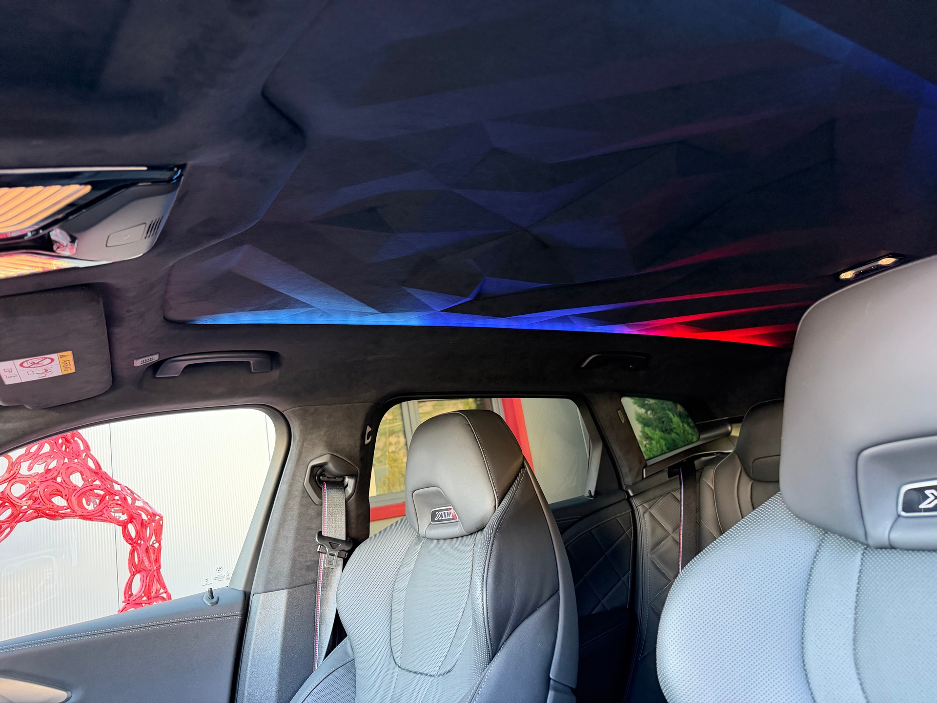 BMW XM xDrive 50e PHEV Steptronic-image-21