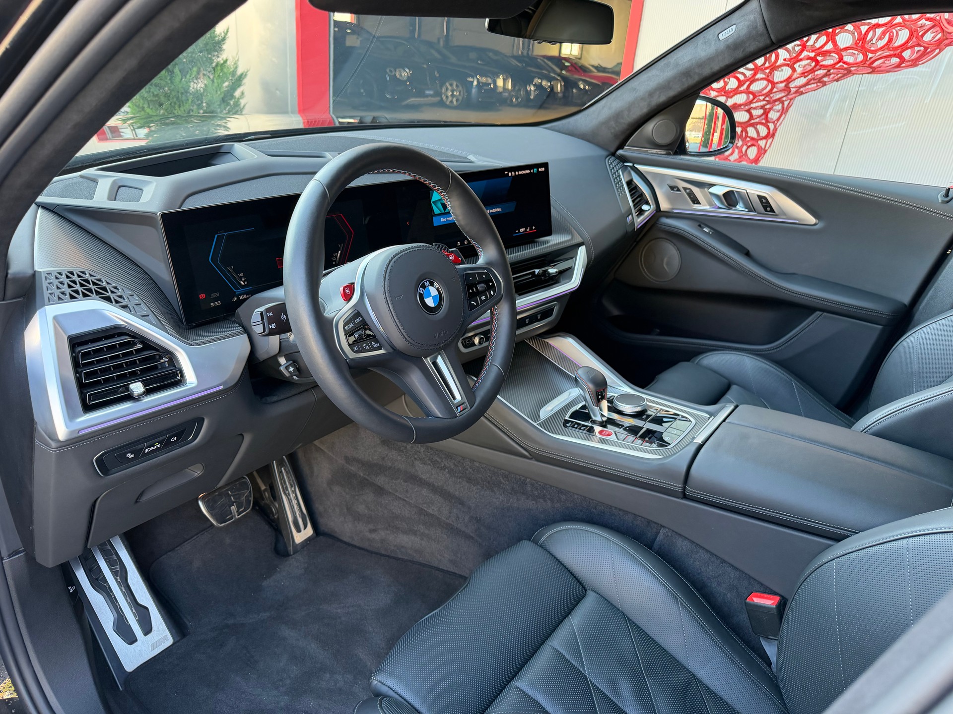 BMW XM xDrive 50e PHEV Steptronic-image-8