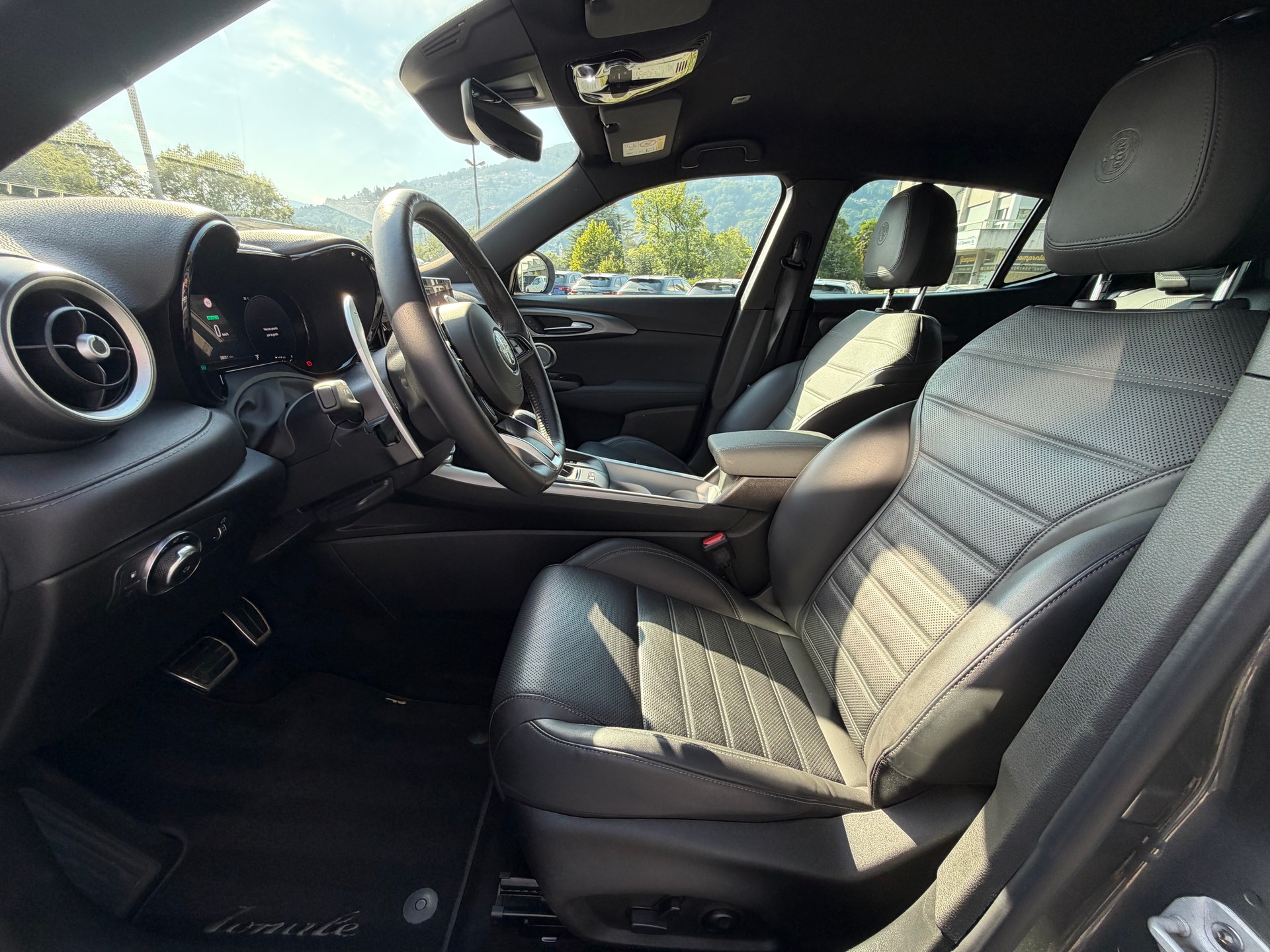 ALFA ROMEO Tonale 1.3 Plug-in-Hybrid Q4 Veloce-image-8