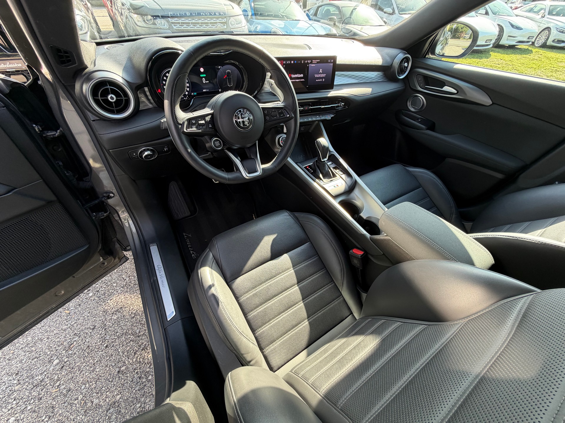 ALFA ROMEO Tonale 1.3 Plug-in-Hybrid Q4 Veloce-image-9