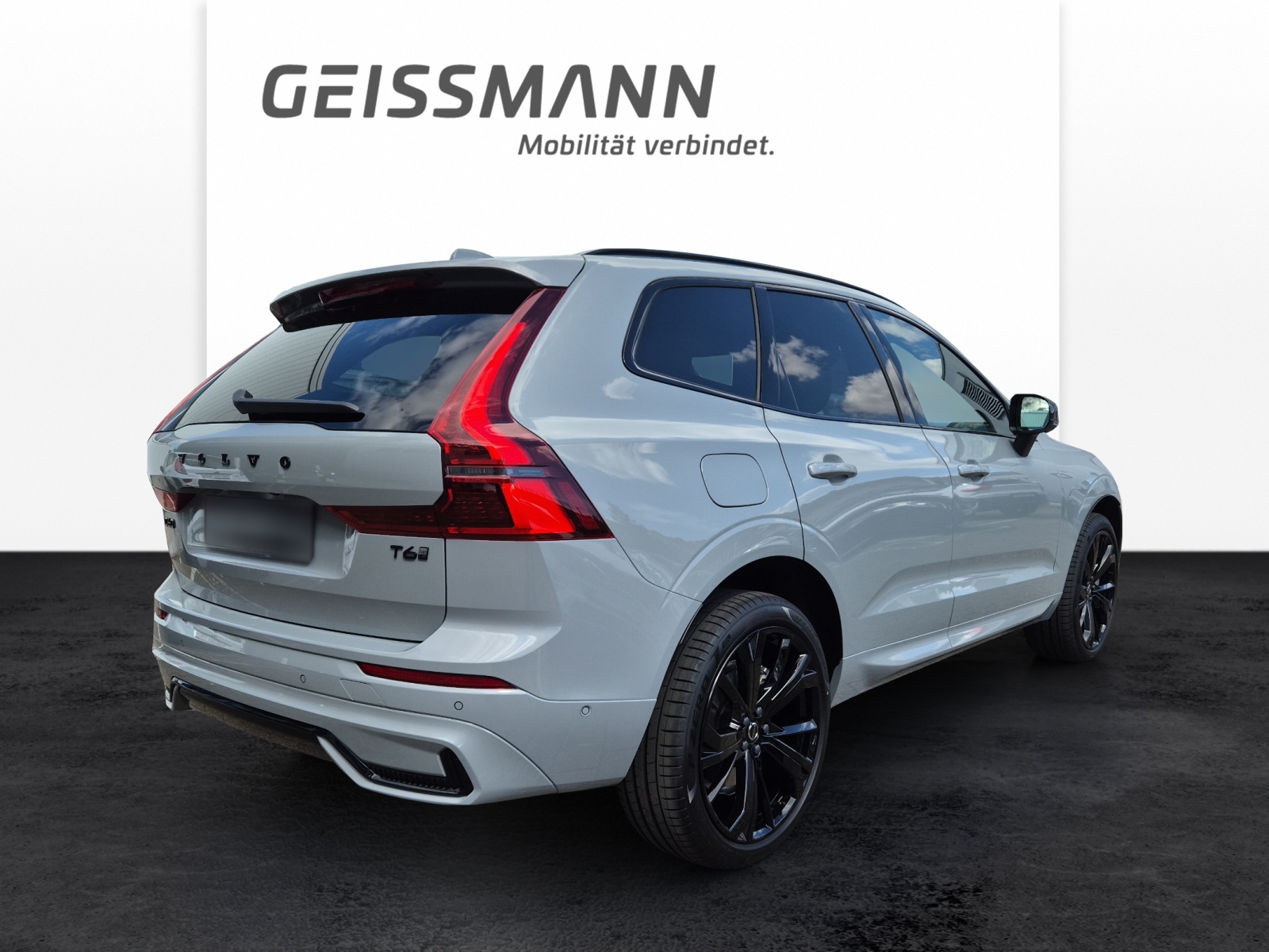 VOLVO XC60 2.0 T6 TE Black Edition eAWD-image-6
