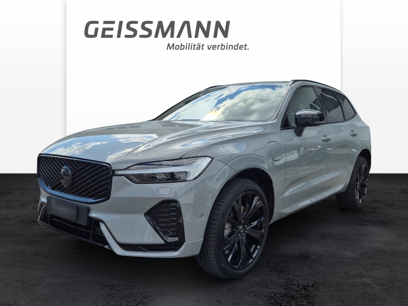VOLVO XC60 2.0 T6 TE Black Edition eAWD-image-0