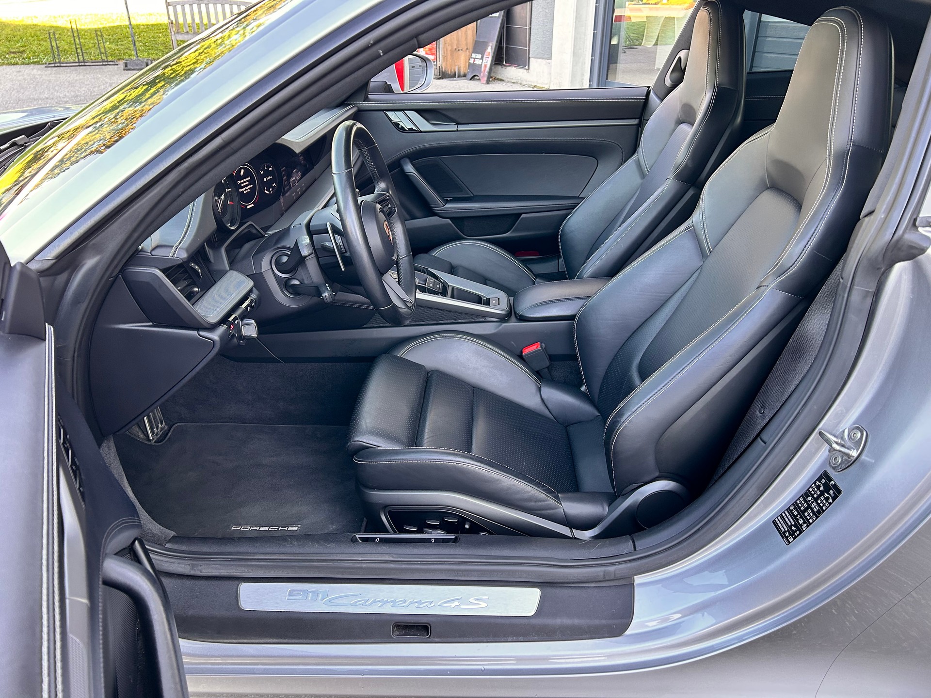 PORSCHE 911 Carrera 4S PDK-image-12