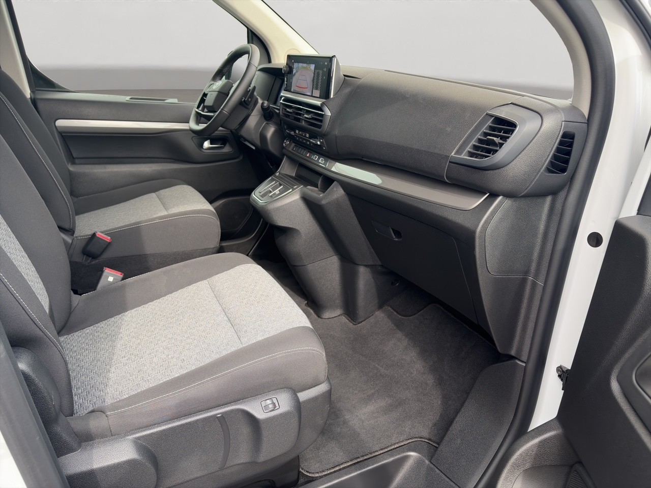 TOYOTA Proace Verso 2.0 D-4D Trend Long Aut.-image-8