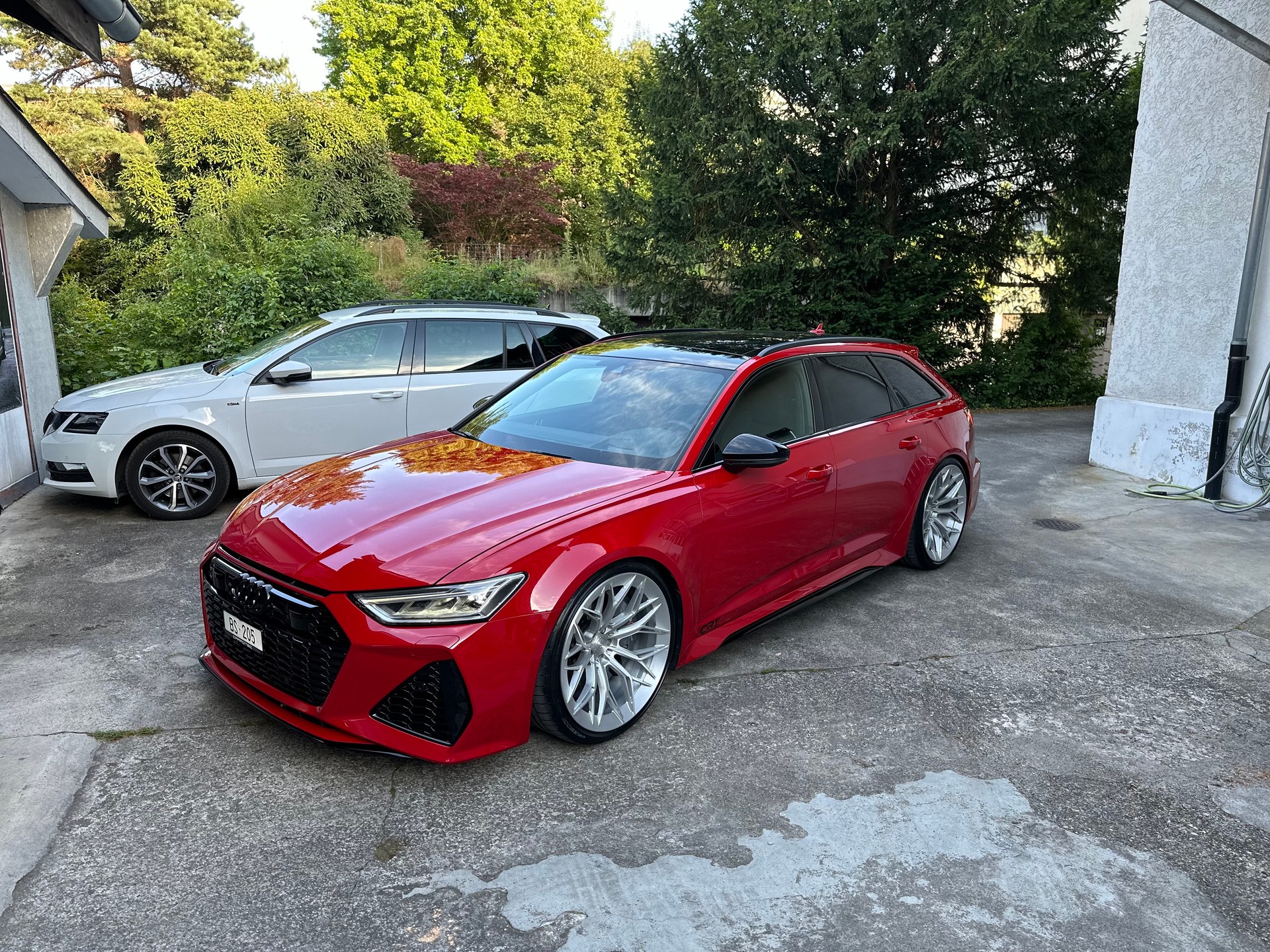 AUDI 4.0 V8 TFSI quattro T-Tronic-image-1