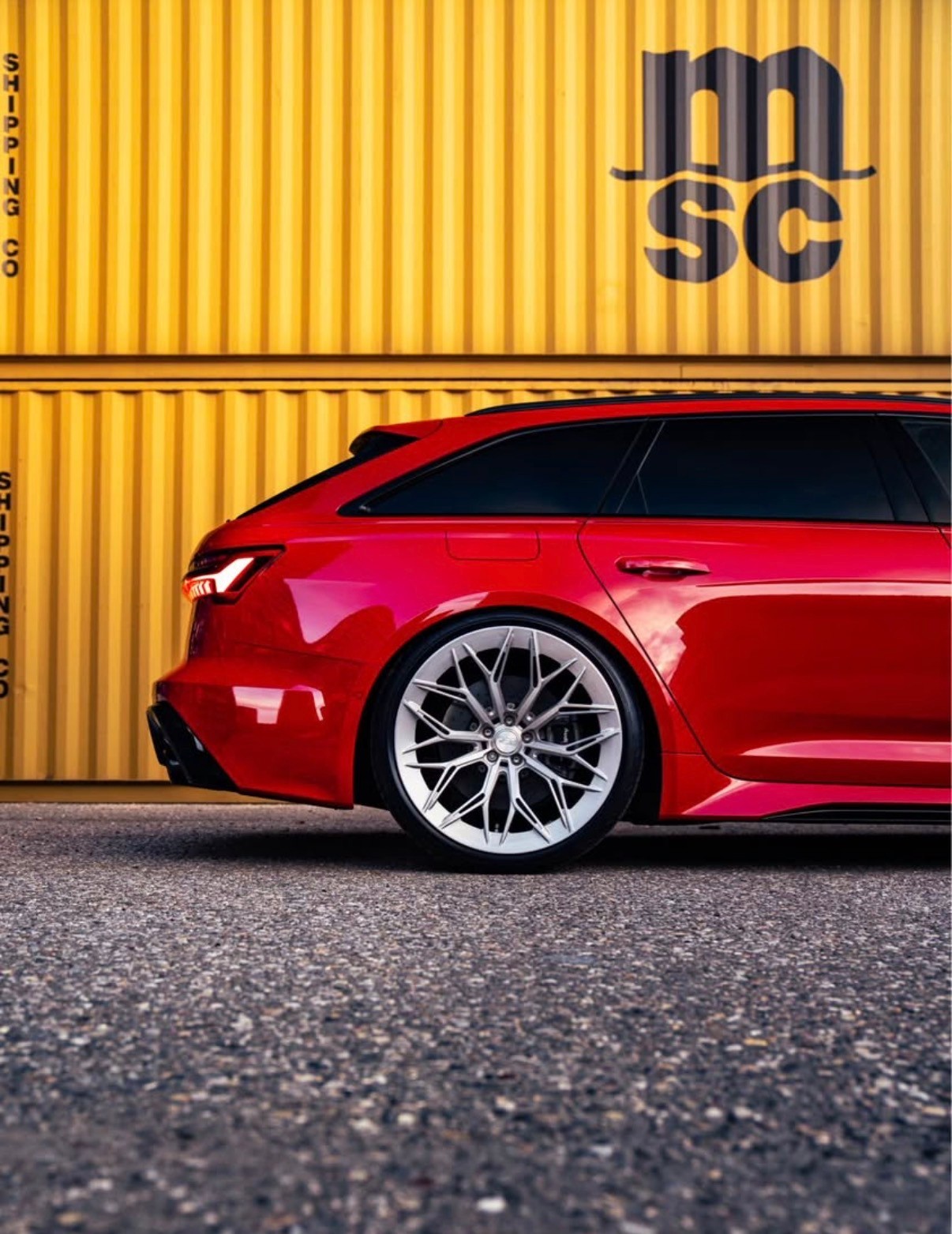 AUDI 4.0 V8 TFSI quattro T-Tronic-image-3