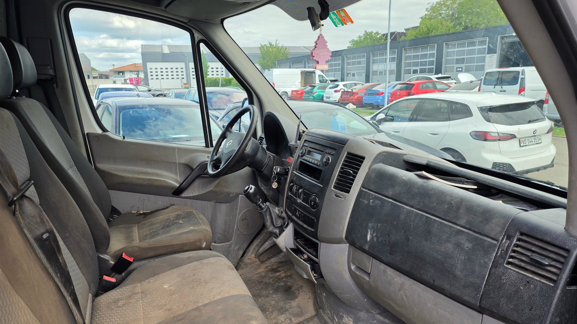 VW Crafter 35L 2.0 TDI CR-image-5