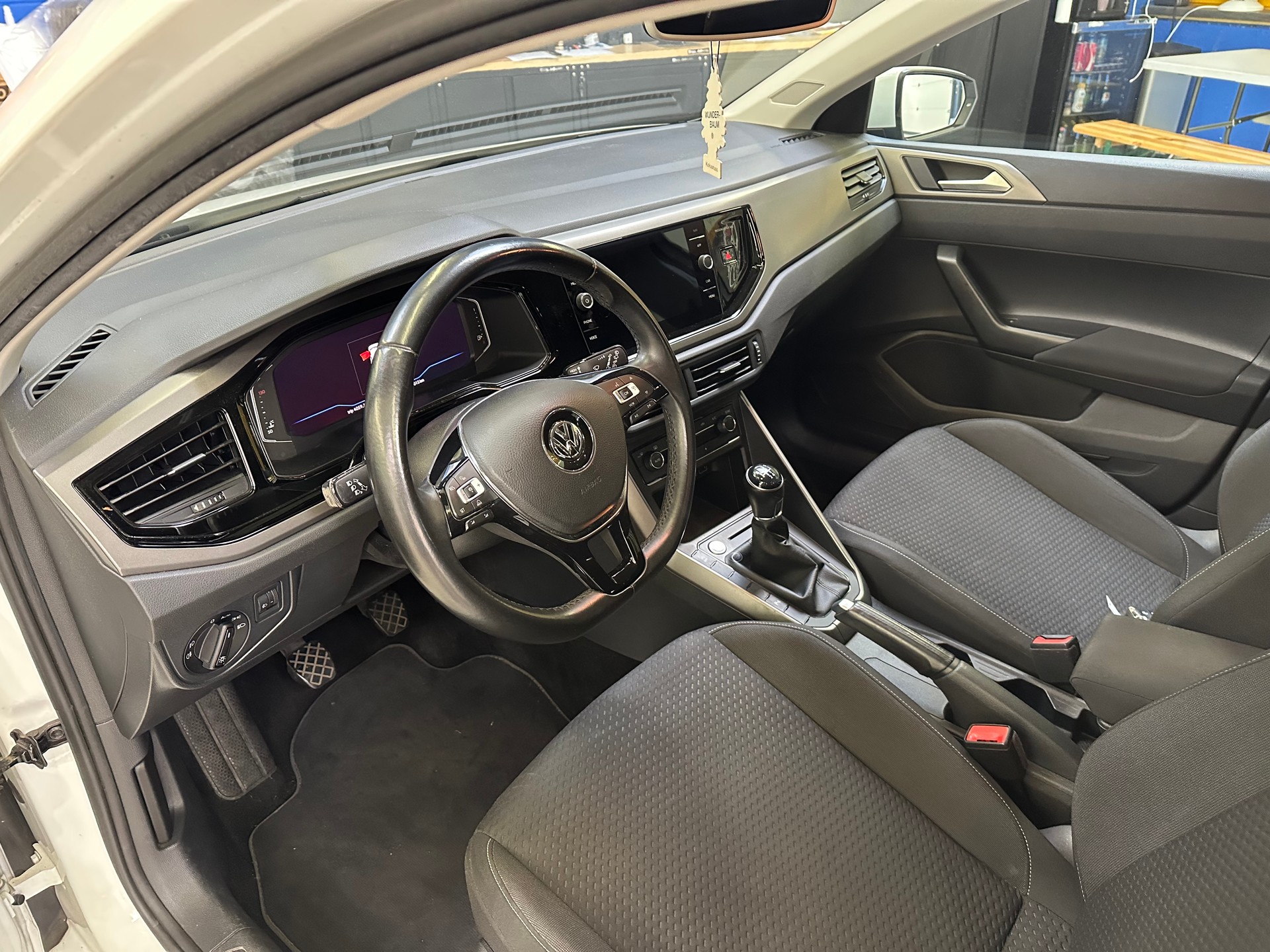 VW Polo 1.0 TSI BMT Trendline-image-6