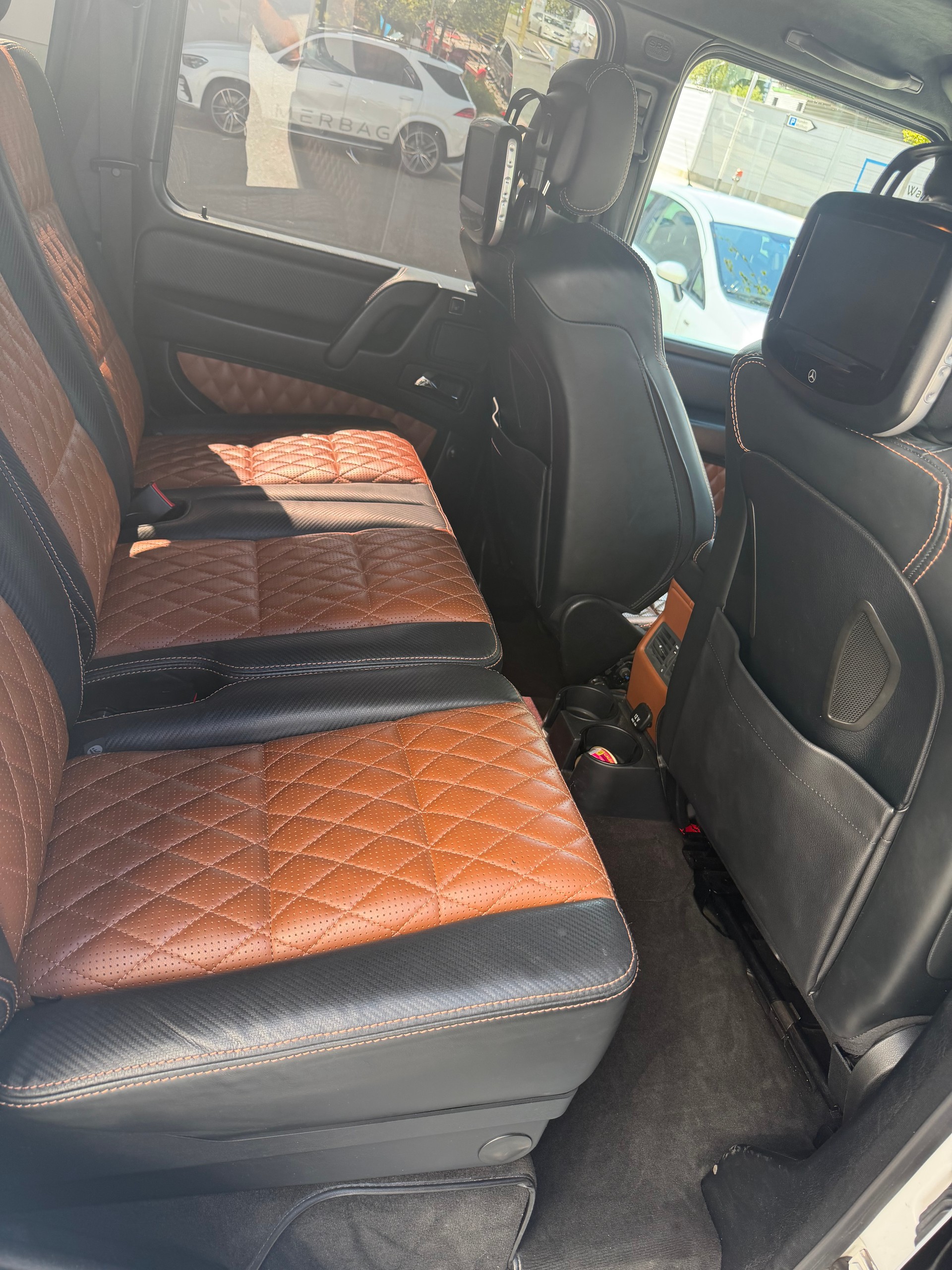 MERCEDES-BENZ G 63 AMG Automatic-image-5