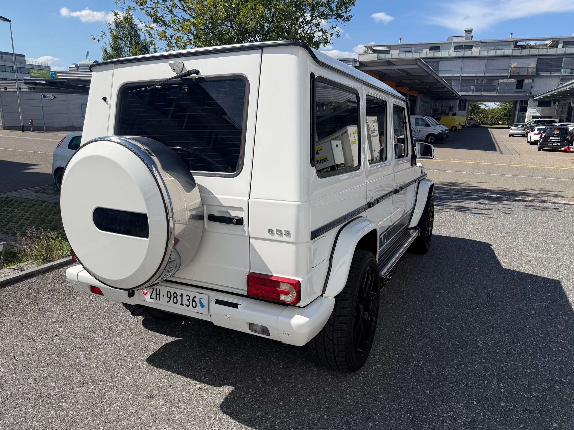 MERCEDES-BENZ G 63 AMG Automatic-image-2