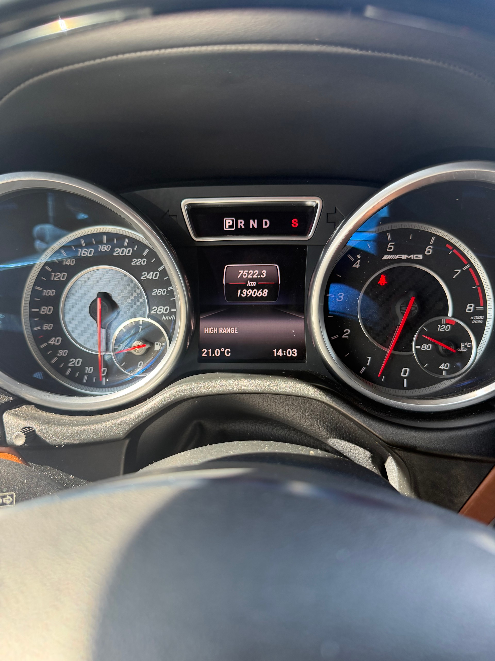 MERCEDES-BENZ G 63 AMG Automatic-image-7