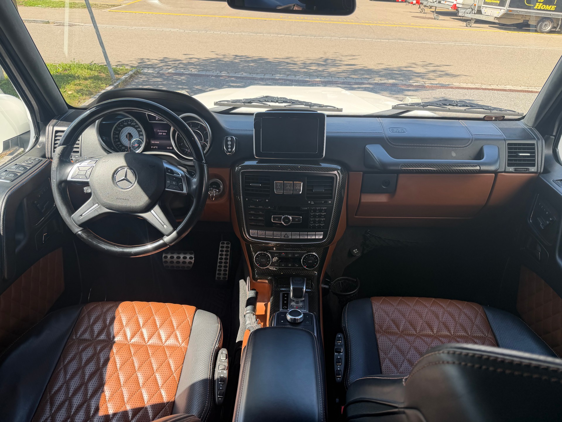 MERCEDES-BENZ G 63 AMG Automatic-image-4