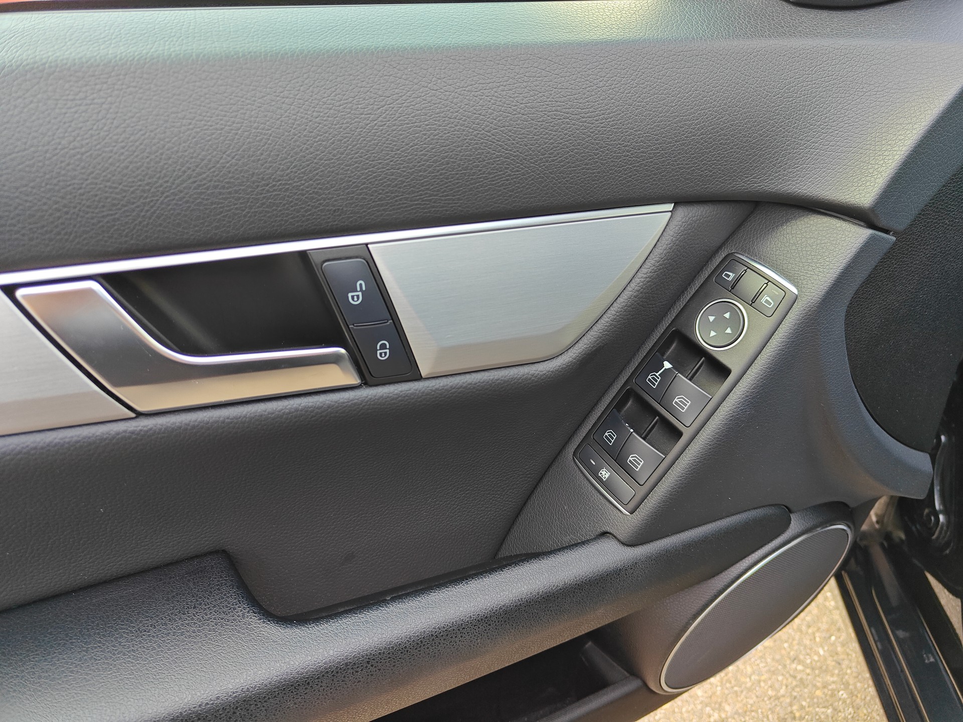MERCEDES-BENZ C 250 CDI Avantgarde 4Matic 7G-Tronic-image-14