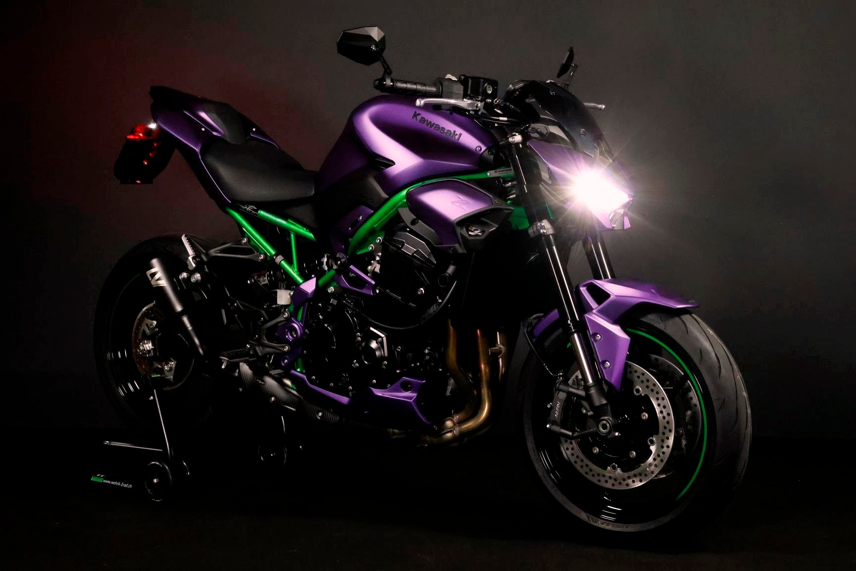 KAWASAKI KAWASAKI Z 900 (91/70/35 KW) *Green Goblin* Level 3-showroom-element-1