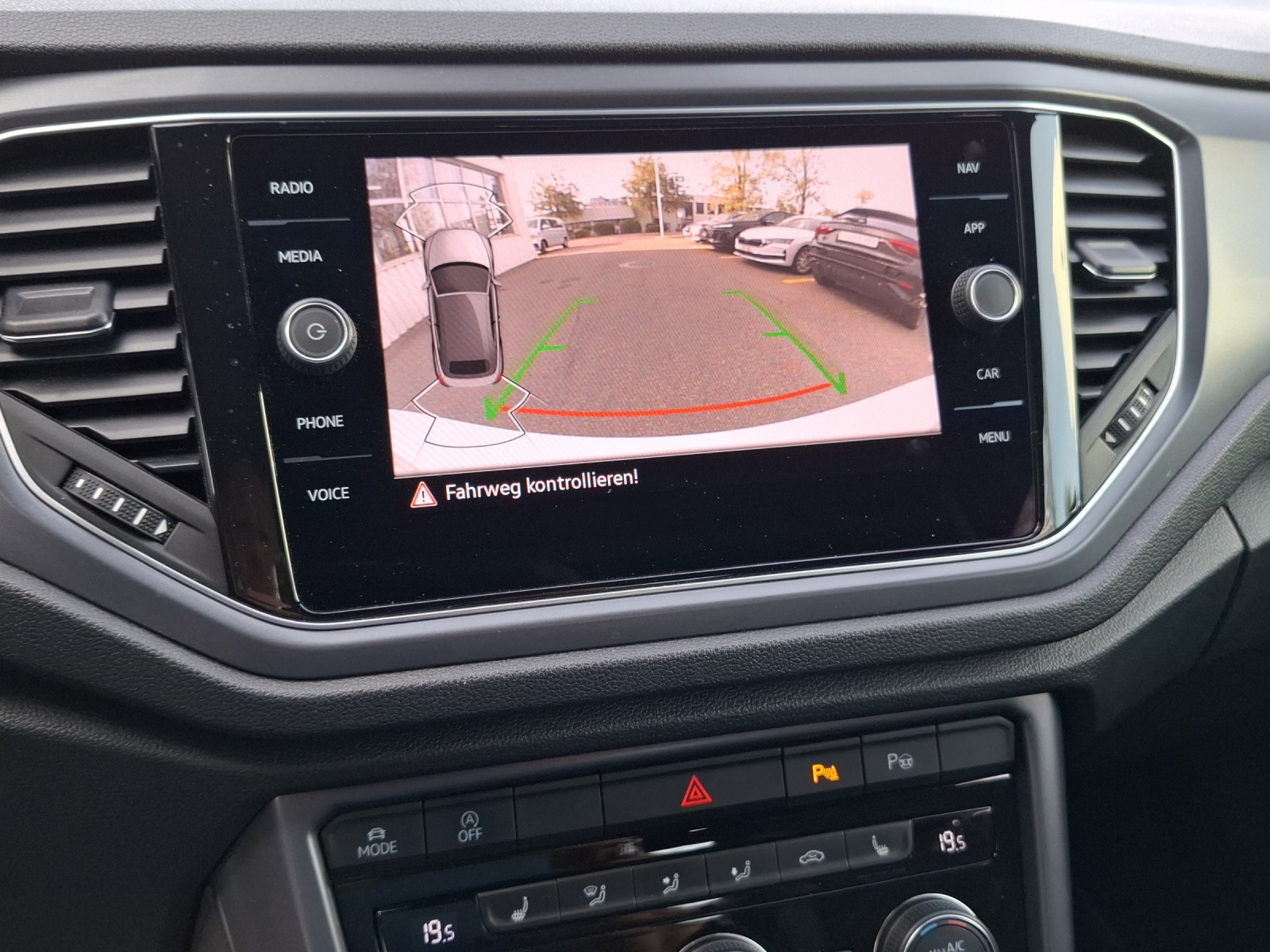 VW T-Roc Cabriolet 1.5 TSI EVO R-Line DSG-image-14