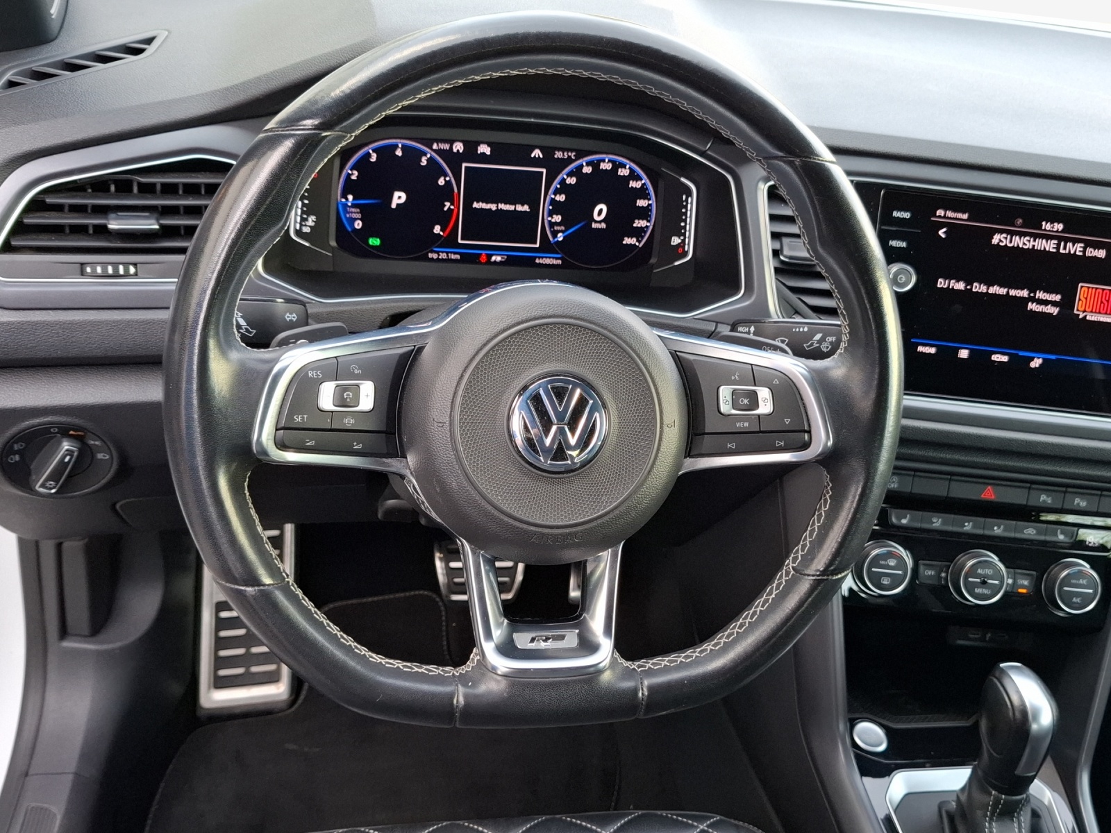 VW T-Roc Cabriolet 1.5 TSI EVO R-Line DSG-image-9