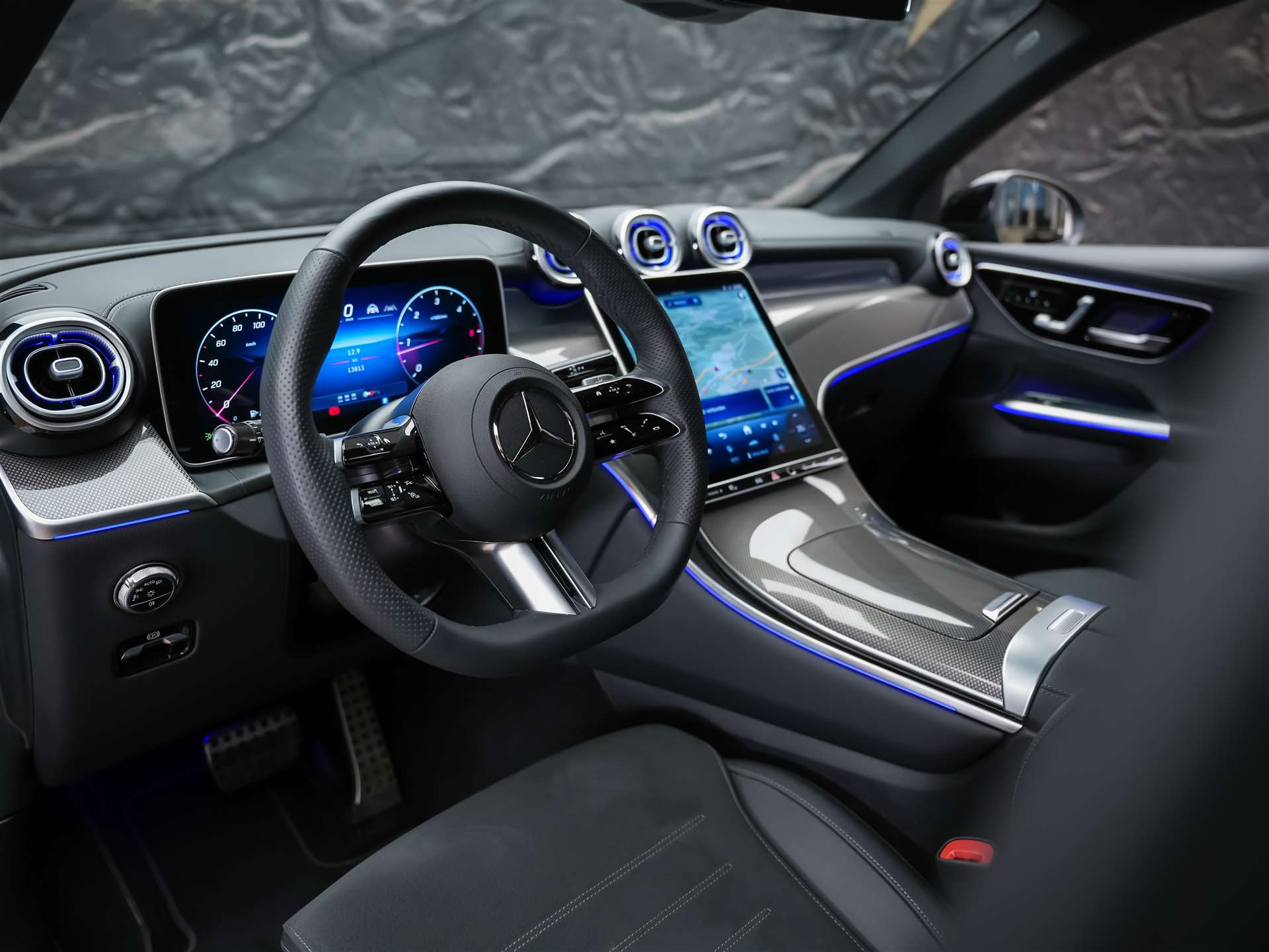 MERCEDES-BENZ GLC 300 d AMG Line 4matic *Werksgarantie*Digital Light*360°Kamera*-image-7