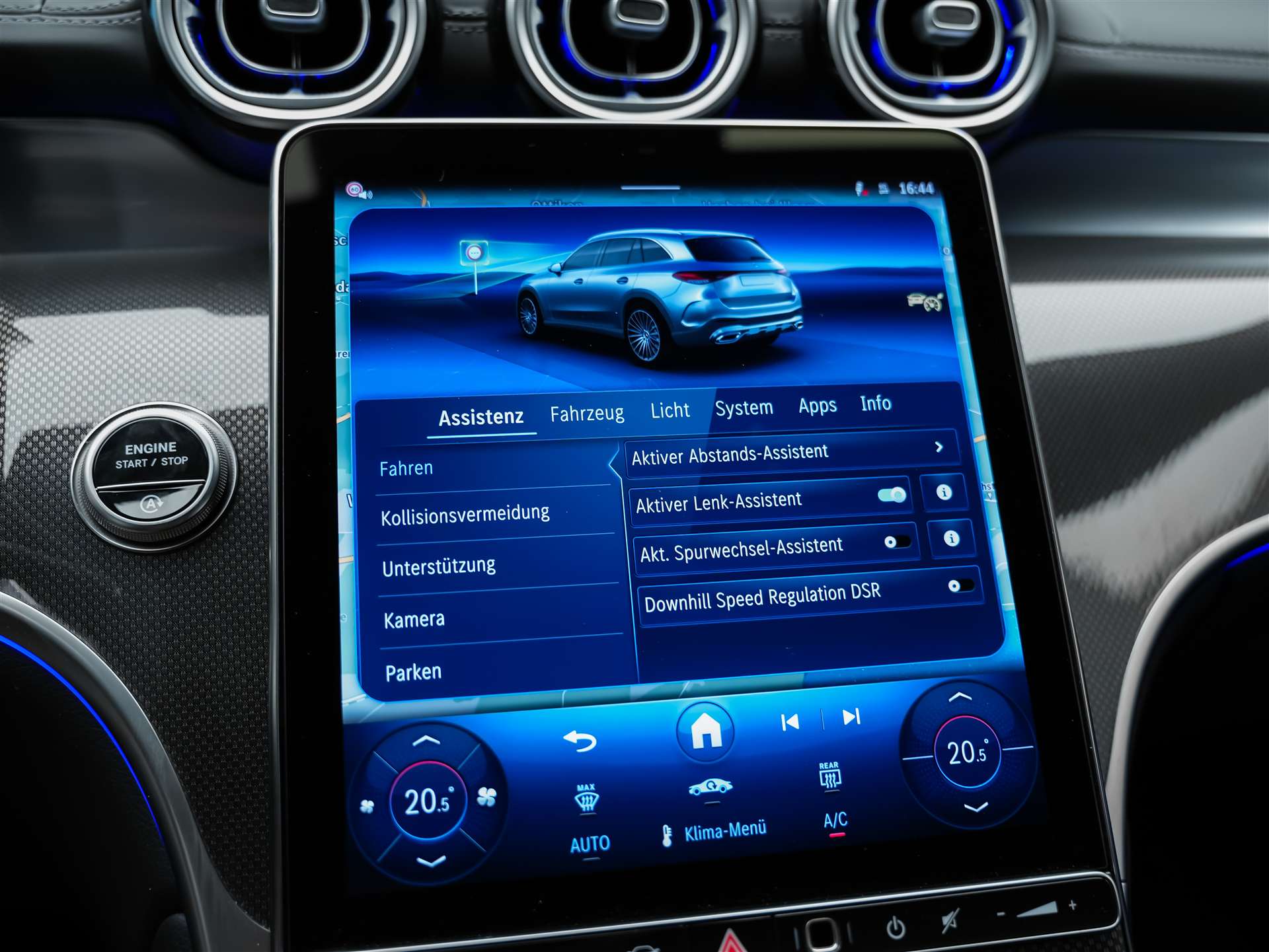 MERCEDES-BENZ GLC 300 d AMG Line 4matic *Werksgarantie*Digital Light*360°Kamera*-image-32