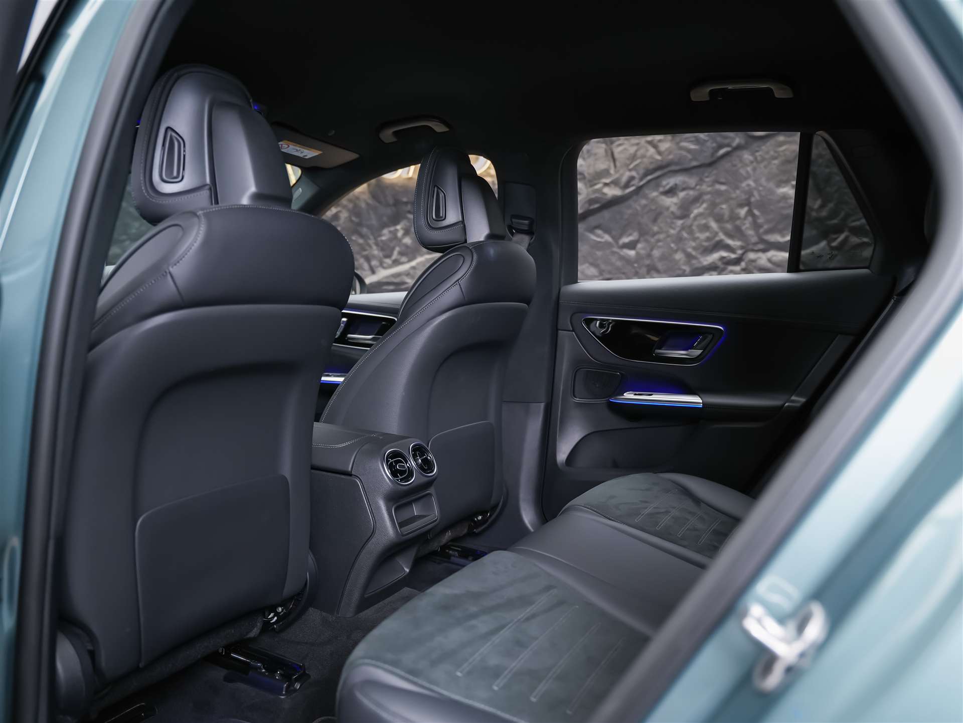 MERCEDES-BENZ GLC 300 d AMG Line 4matic *Werksgarantie*Digital Light*360°Kamera*-image-10
