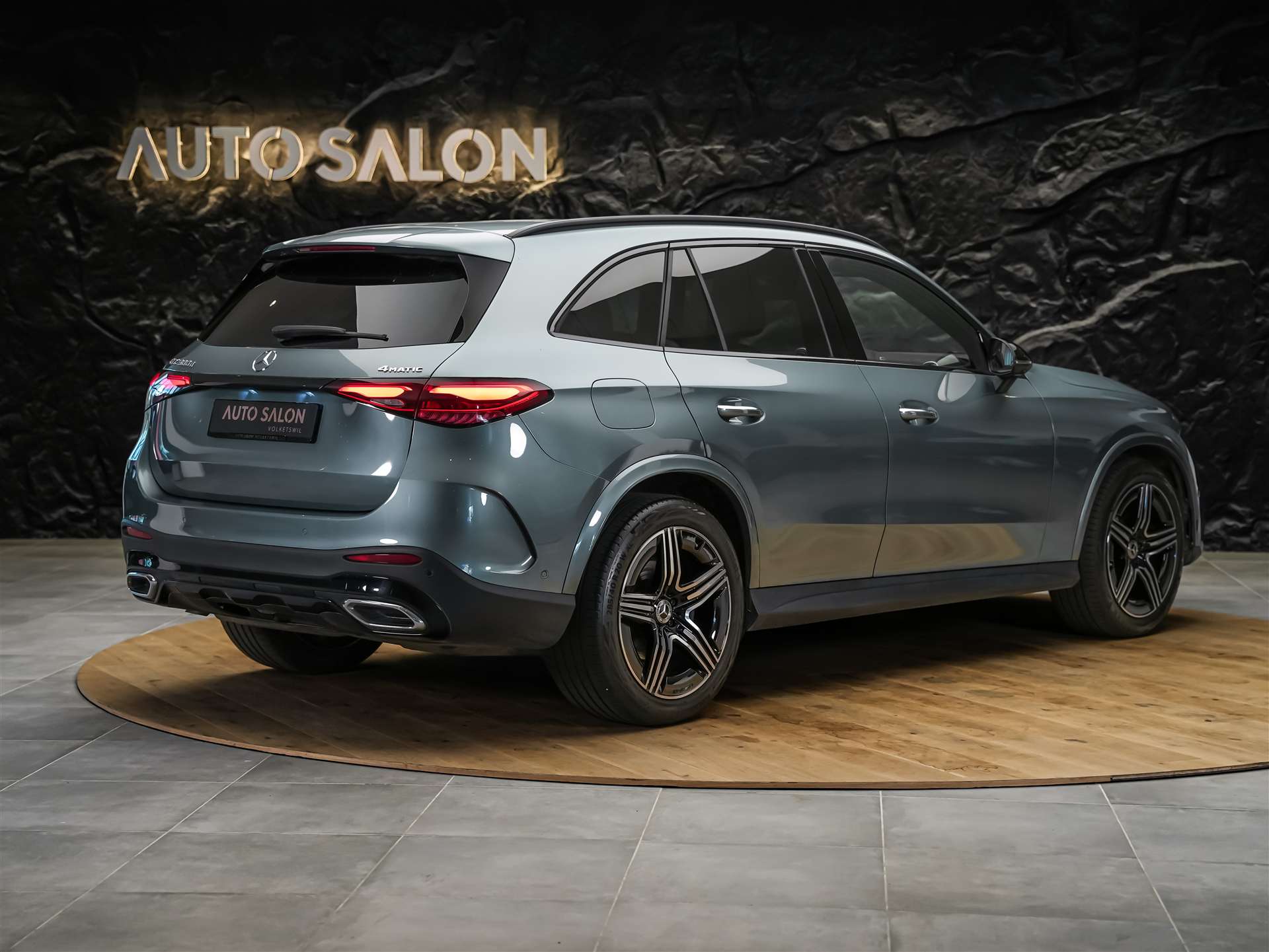 MERCEDES-BENZ GLC 300 d AMG Line 4matic *Werksgarantie*Digital Light*360°Kamera*-image-4