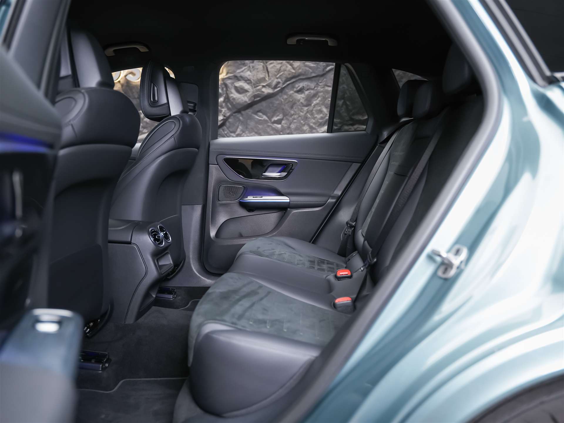 MERCEDES-BENZ GLC 300 d AMG Line 4matic *Werksgarantie*Digital Light*360°Kamera*-image-12