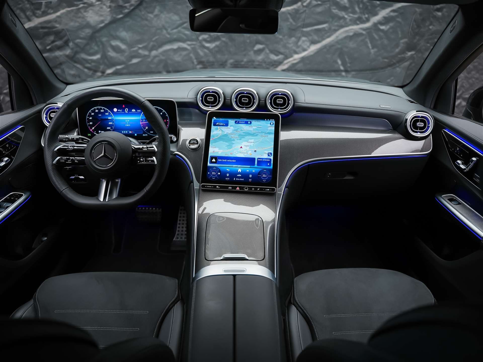 MERCEDES-BENZ GLC 300 d AMG Line 4matic *Werksgarantie*Digital Light*360°Kamera*-image-15