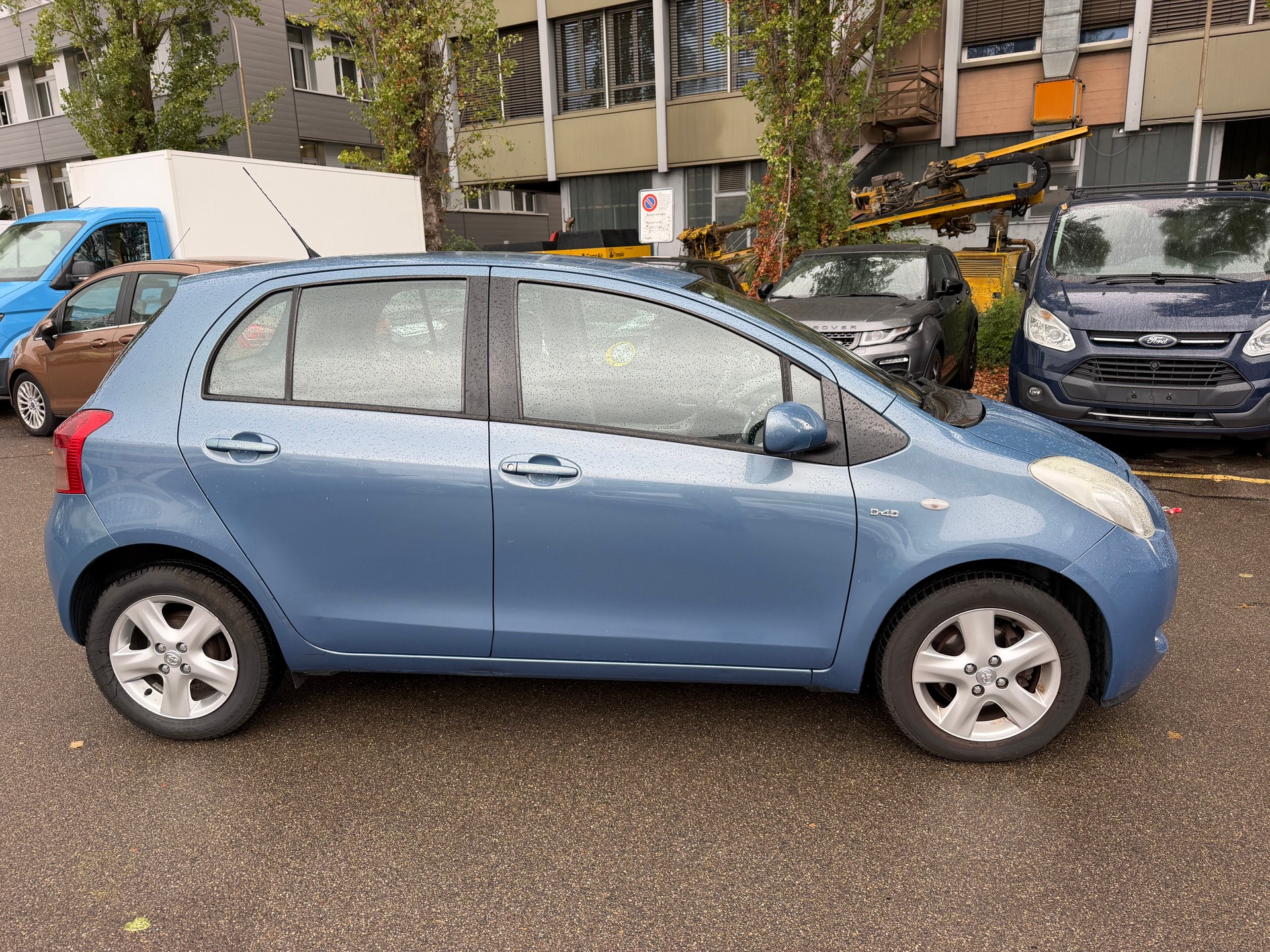 TOYOTA Yaris 1.4 D-4D Linea Luna-image-3