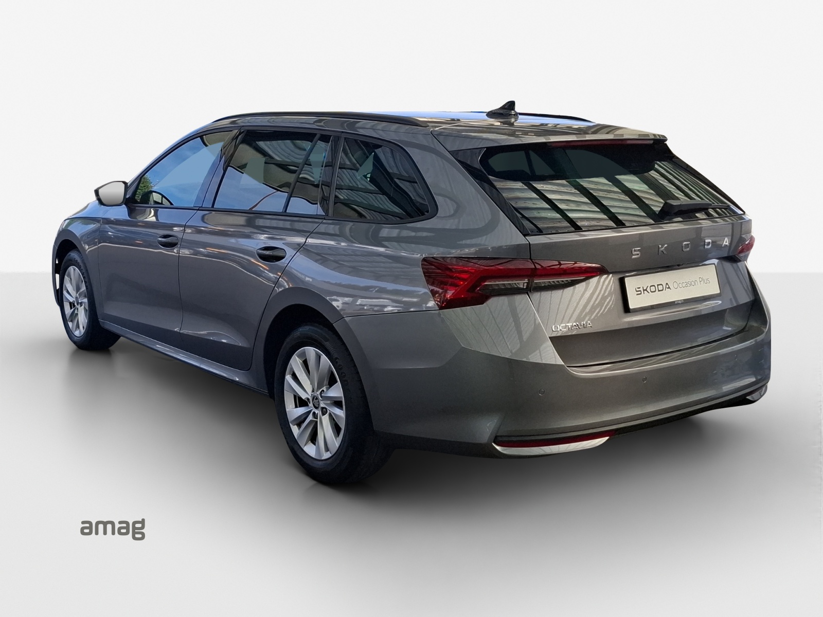 SKODA Octavia Combi 1.5 TSI mHEV DSG Dynamic-image-2