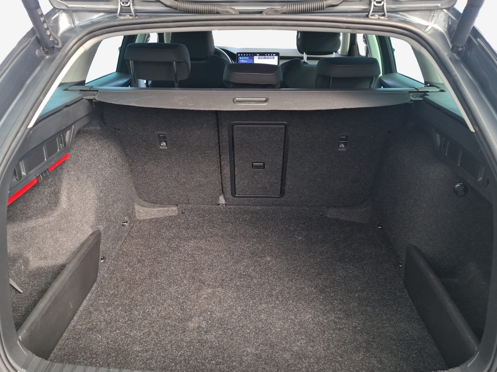 SKODA Octavia Combi 1.5 TSI mHEV DSG Dynamic-image-12