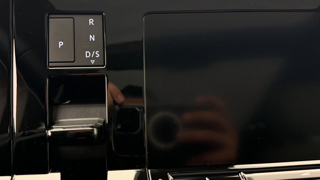 VW Multivan 1.5 eHybrid Life Edition 4Motion DSG-image-10