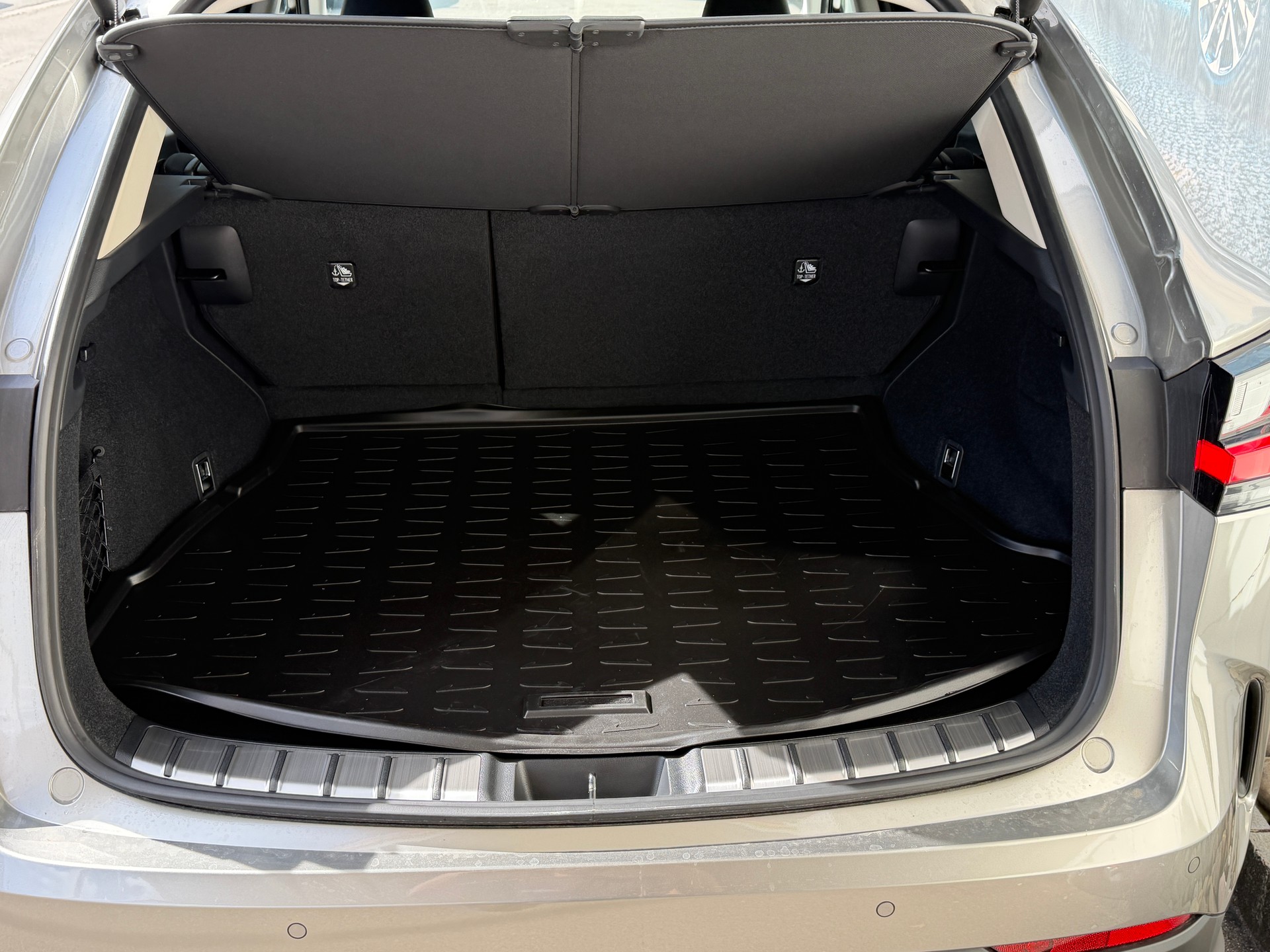 LEXUS NX 450h+ E-FOUR Comfort-image-5