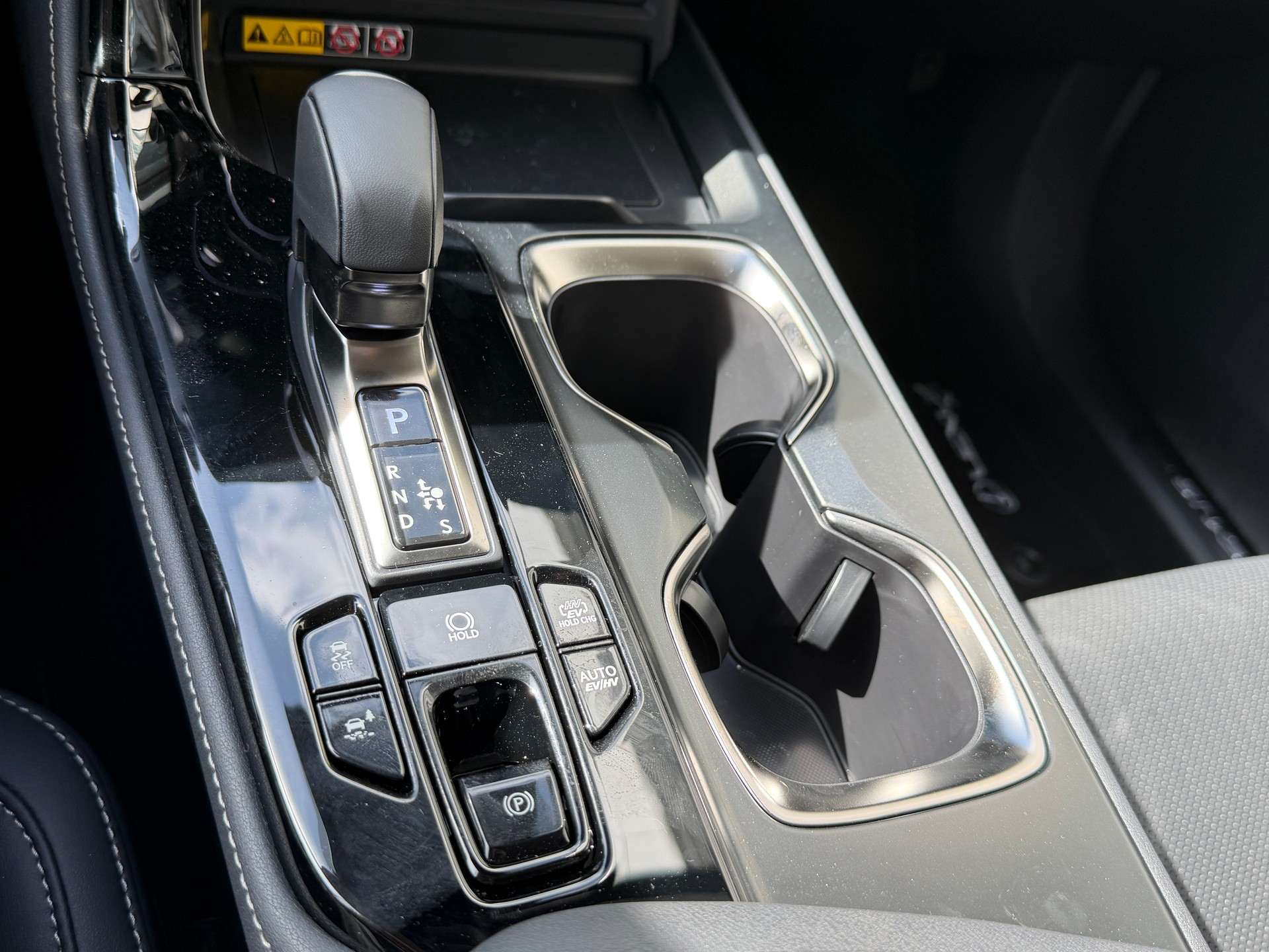 LEXUS NX 450h+ E-FOUR Comfort-image-15