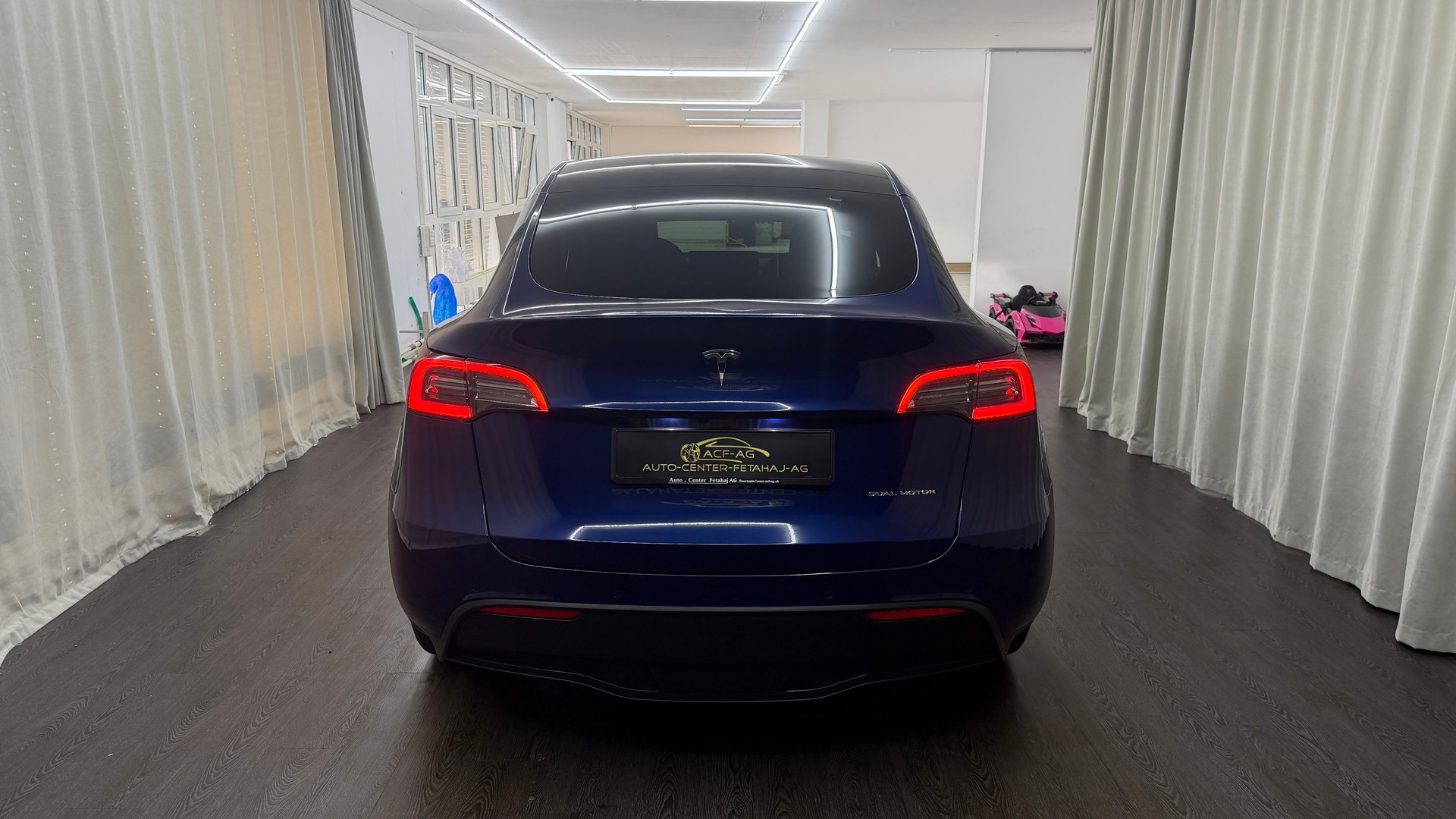 TESLA Model Y Long Range-image-4