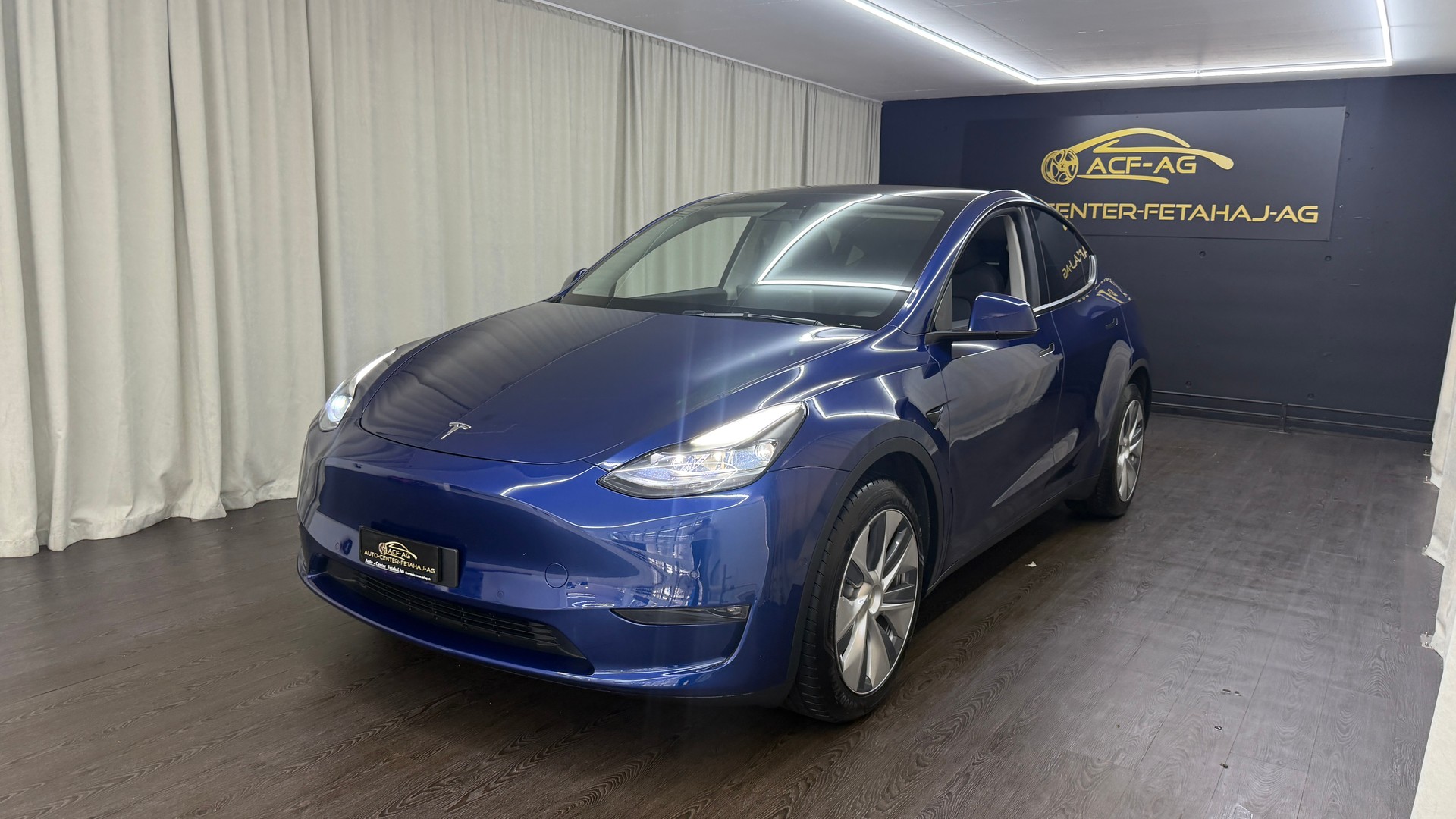 TESLA Model Y Long Range-image-0