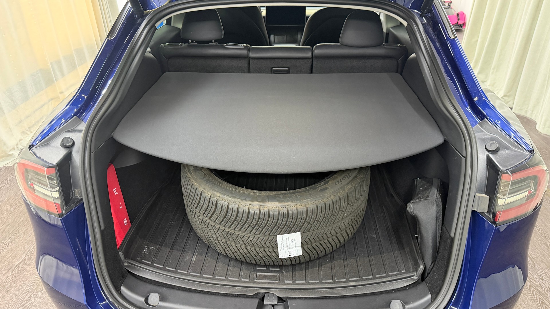 TESLA Model Y Long Range-image-12