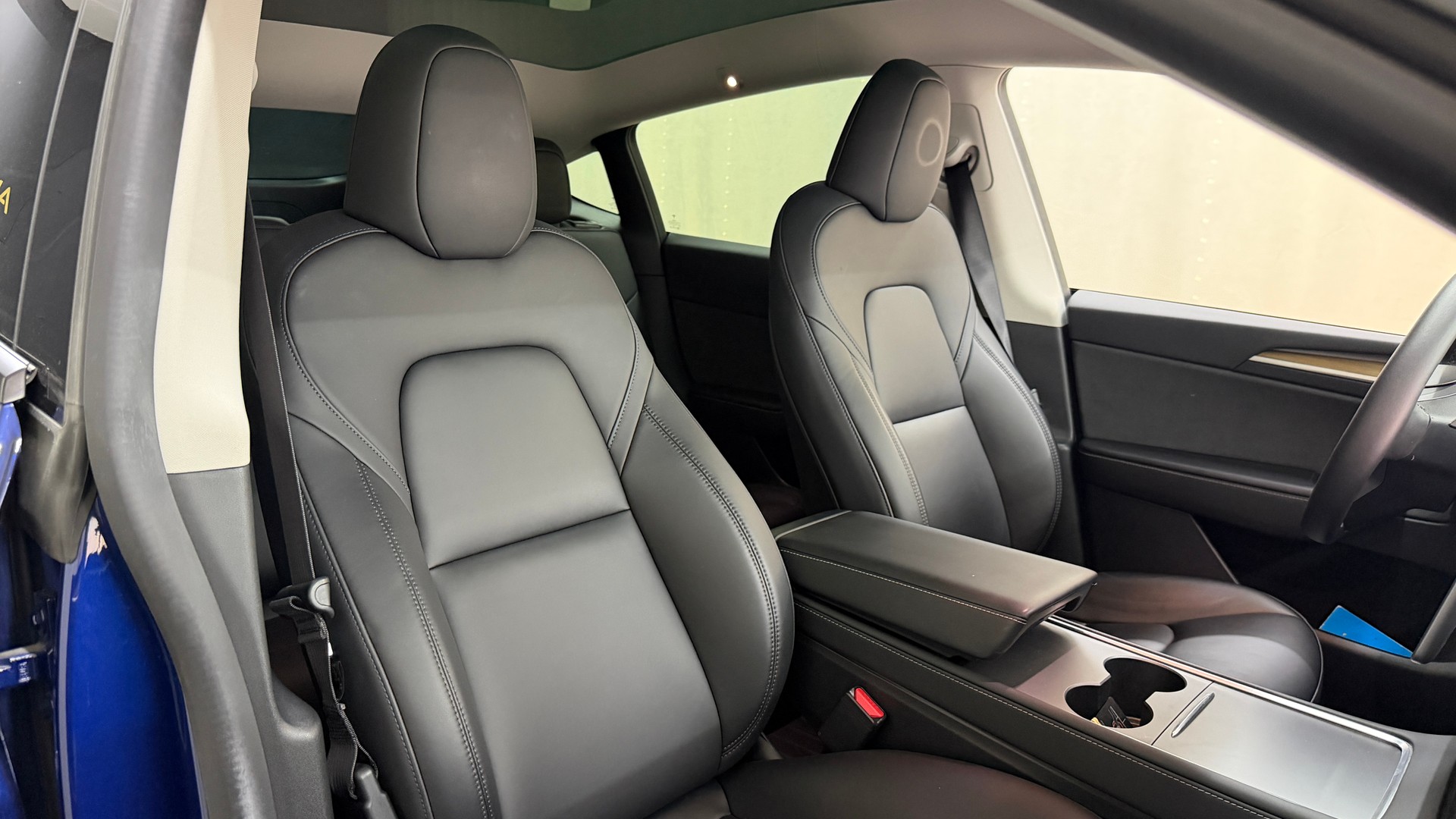 TESLA Model Y Long Range-image-13