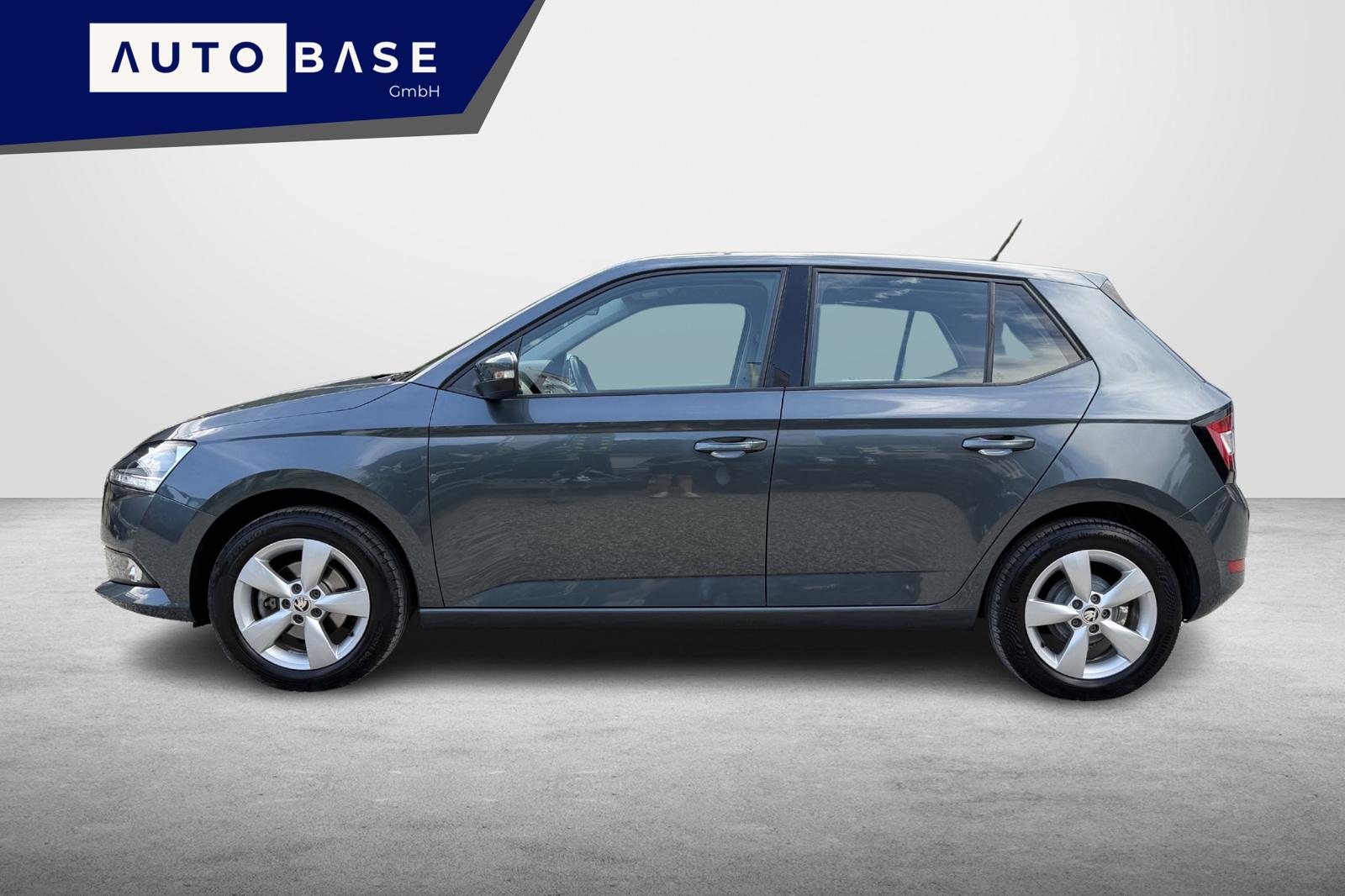 SKODA Fabia 1.0 MPI Ambition-image-1