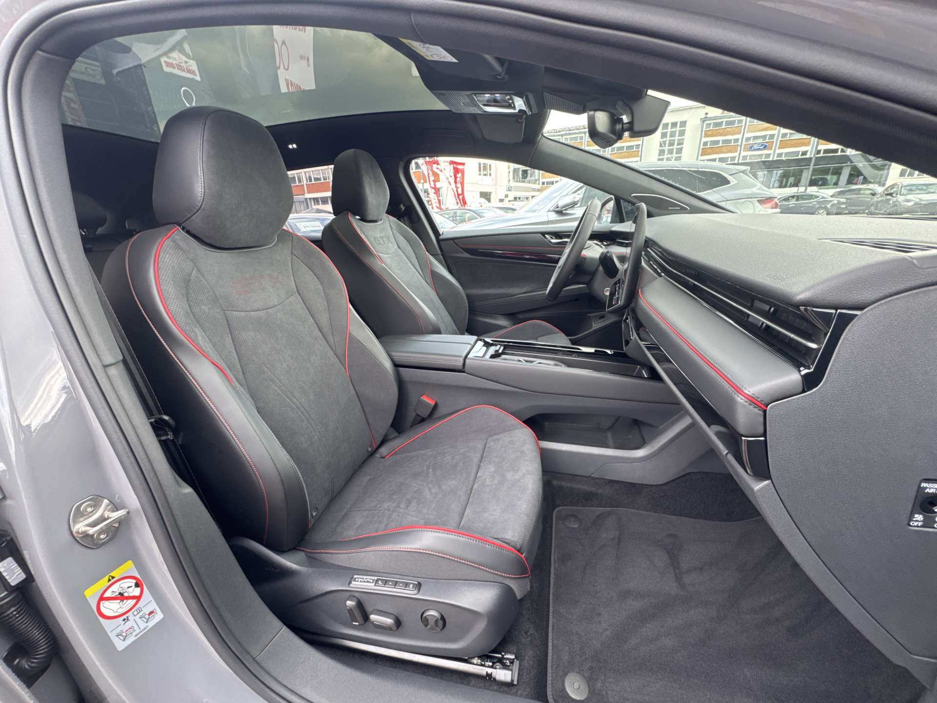 VW ID.7 Tourer GTX 86 kWh 4 Motion Automat-image-12