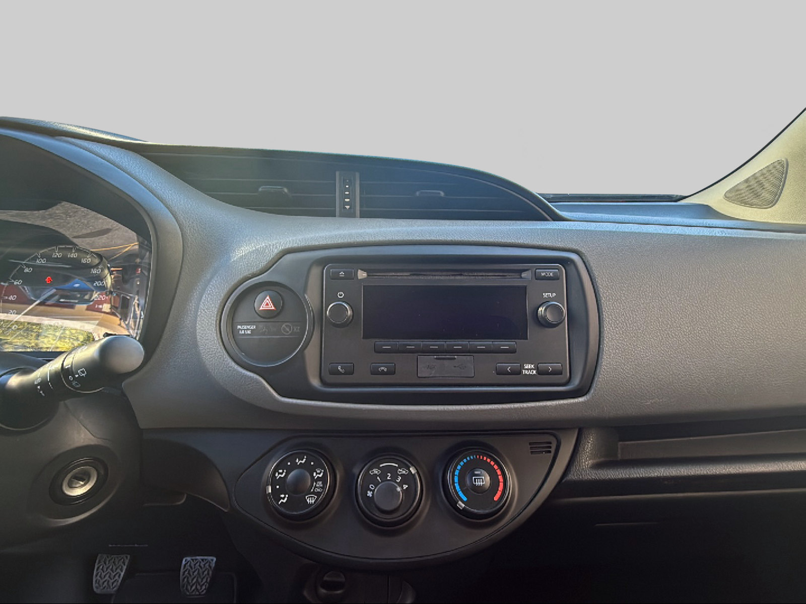 TOYOTA Yaris 1.0 Profi-image-8