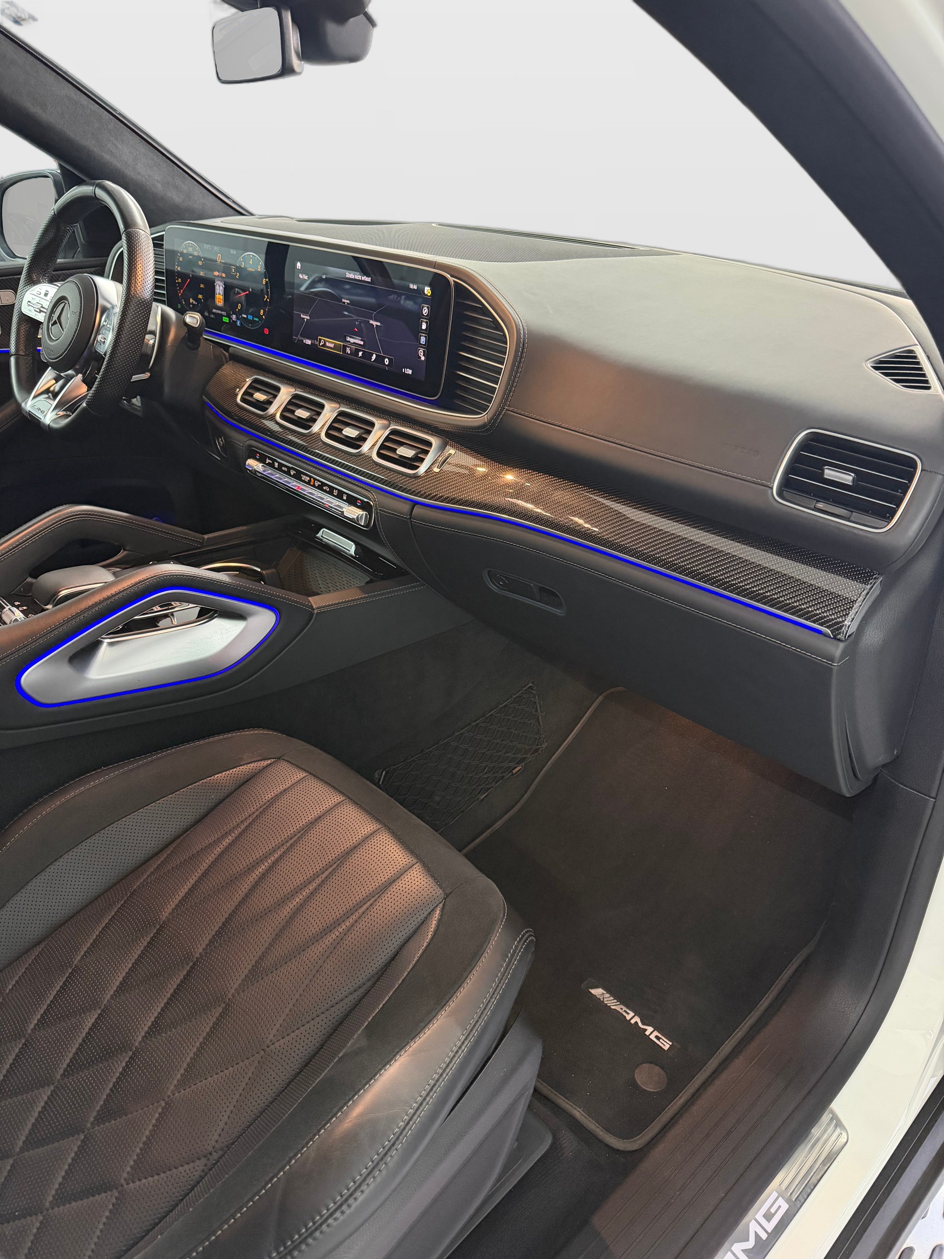 MERCEDES-BENZ GLE Coupé 53 AMG Premium 4Matic+ Speedshift-image-13