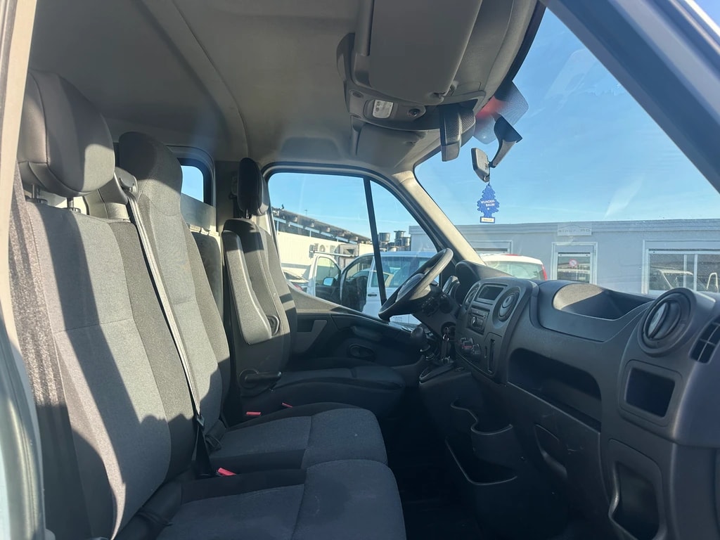 RENAULT Master T35 dCi130 L3-image-8