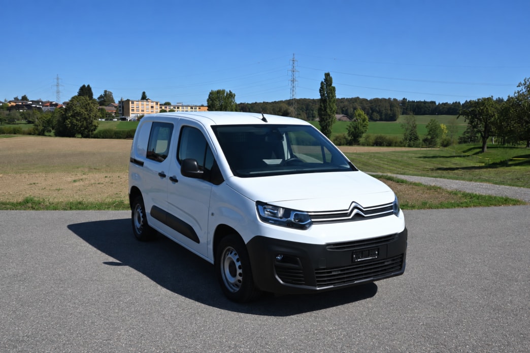 CITROEN Berlingo Van 1.2 Pure Tech 130 s/s Club EAT8 1000kg-image-1